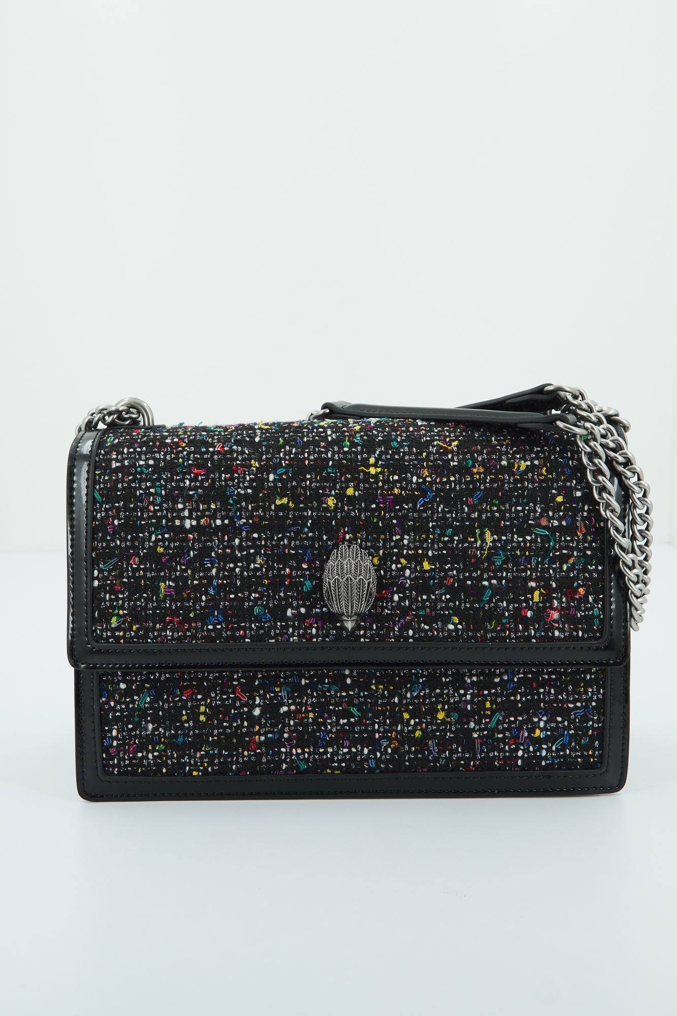 KURT GEIGER LONDON LG SHOREDITCH CROSS BOD en color NEGRO (1)