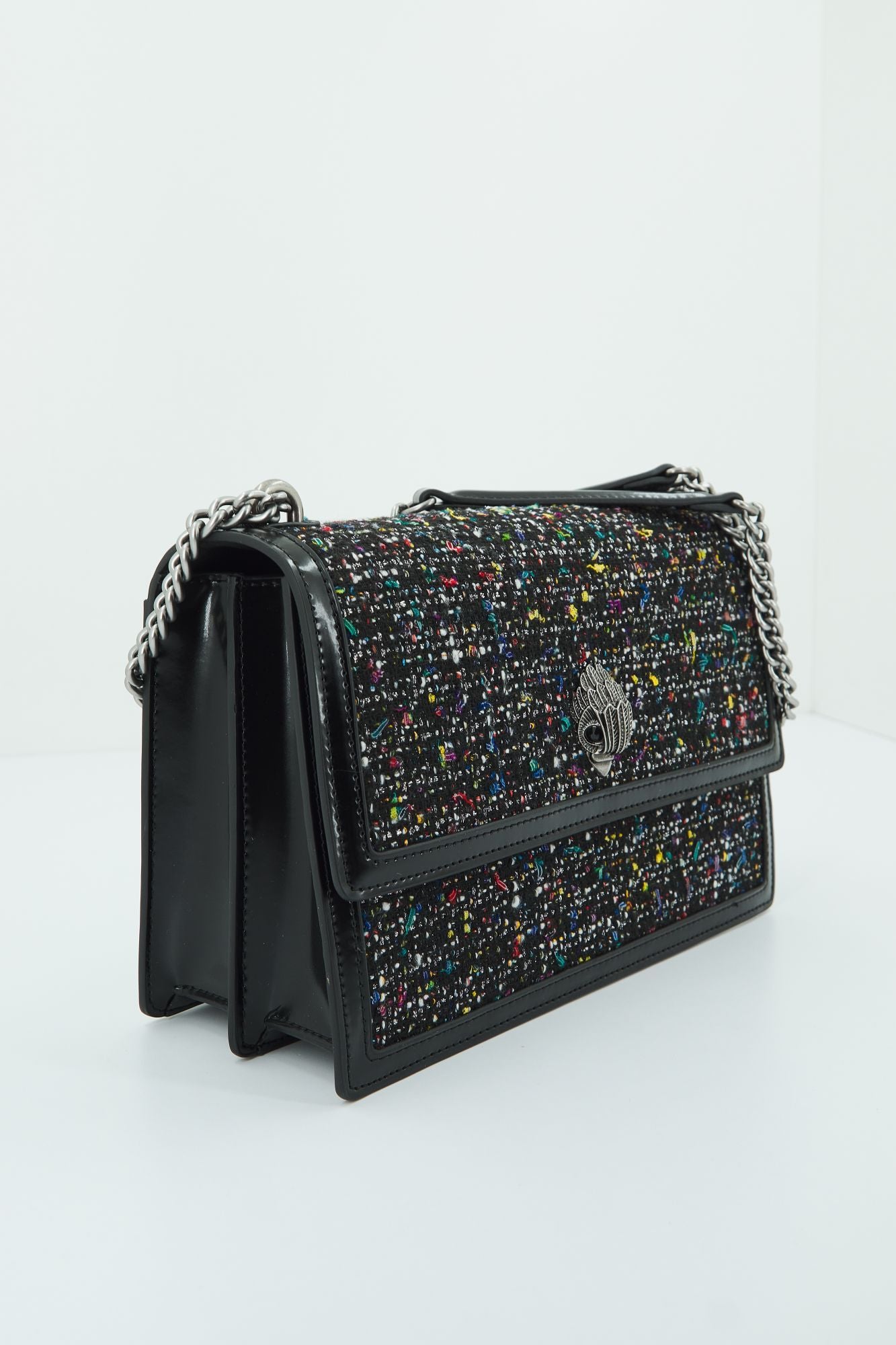 KURT GEIGER LONDON LG SHOREDITCH CROSS BOD en color NEGRO (2)