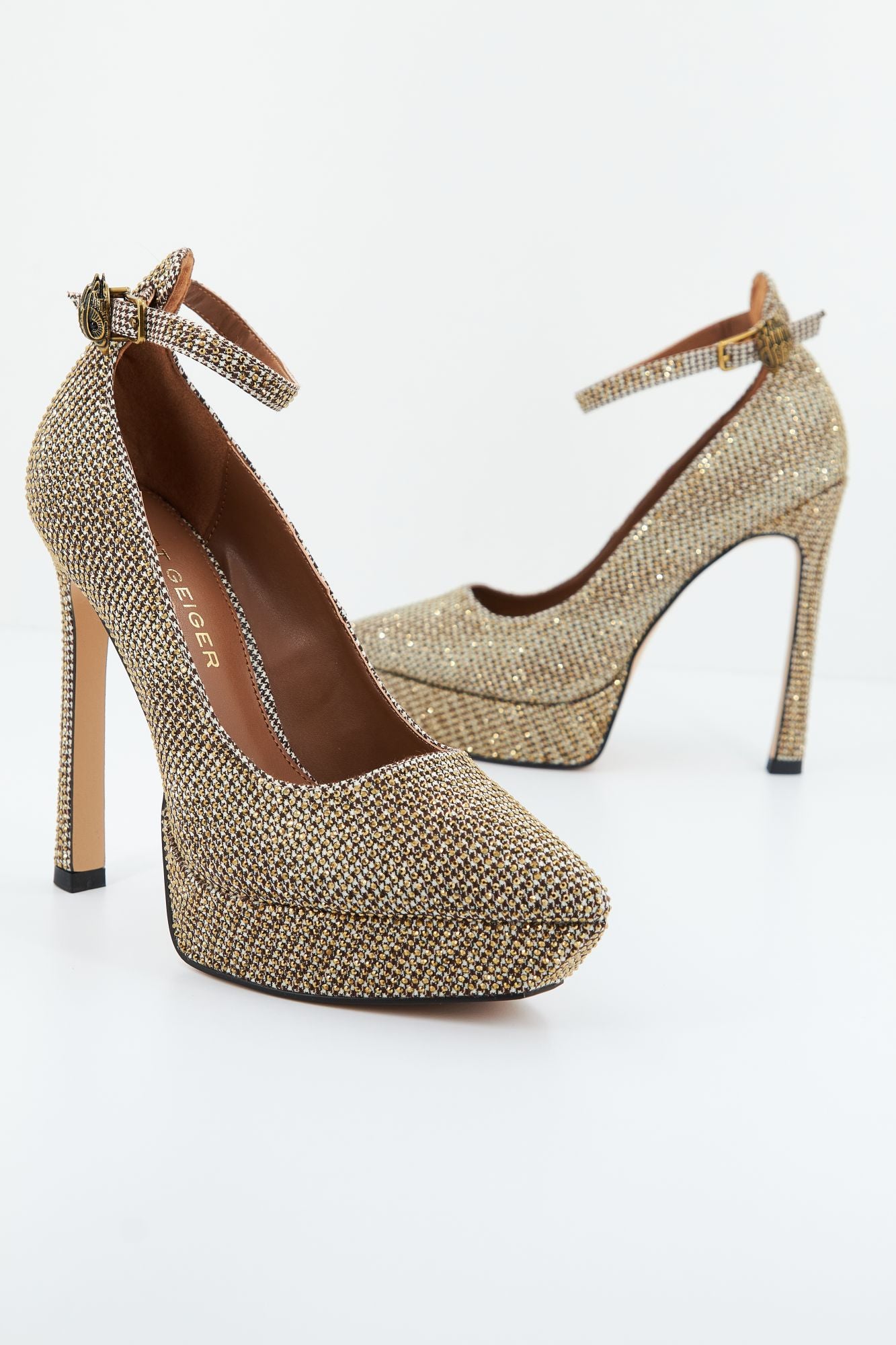 KURT GEIGER LONDON SHOREDITCH PLATFORM en color BRONCE (1)