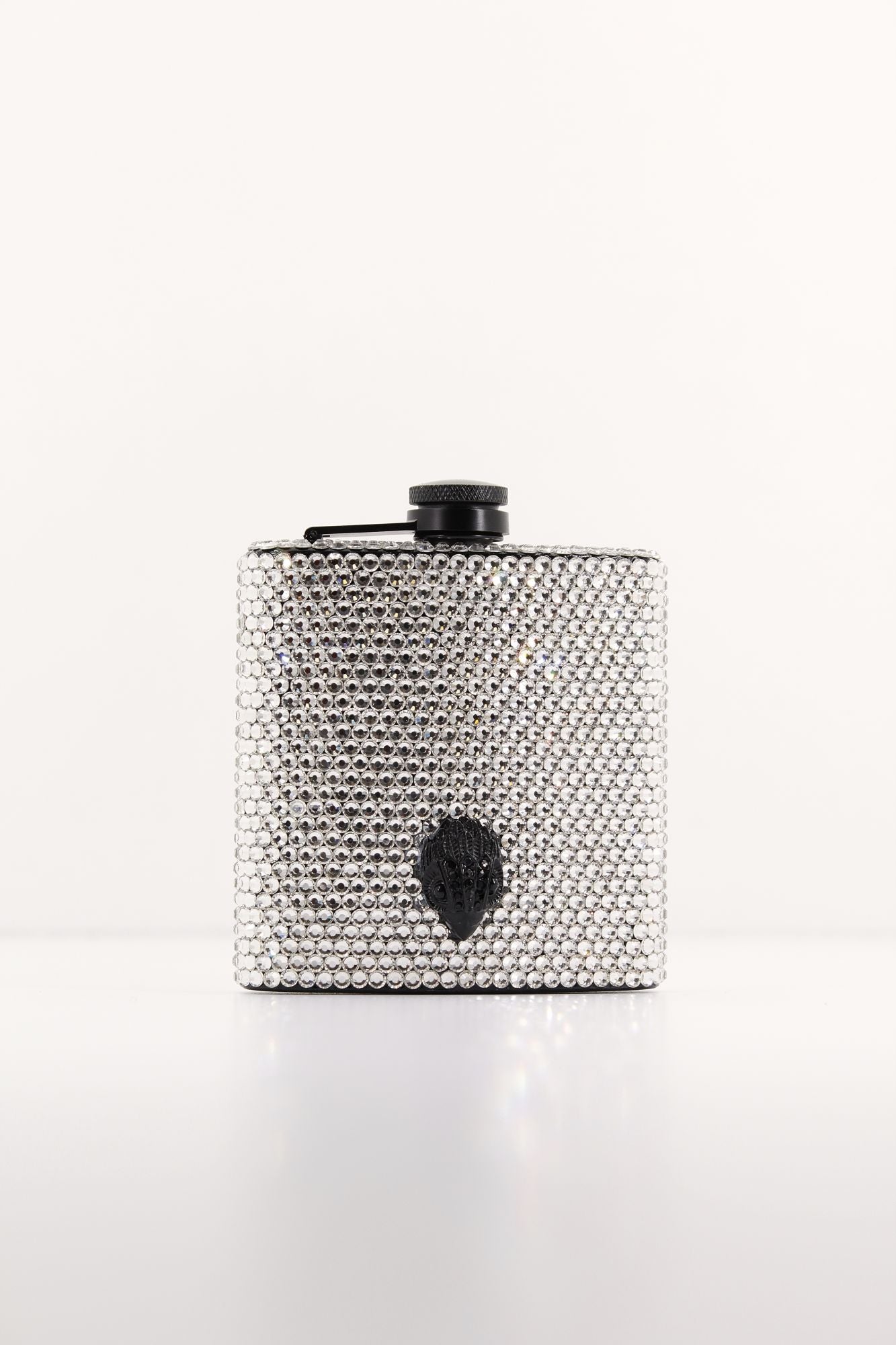 KURT GEIGER LONDON CRYSTAL FLASK en color PLATA (1)