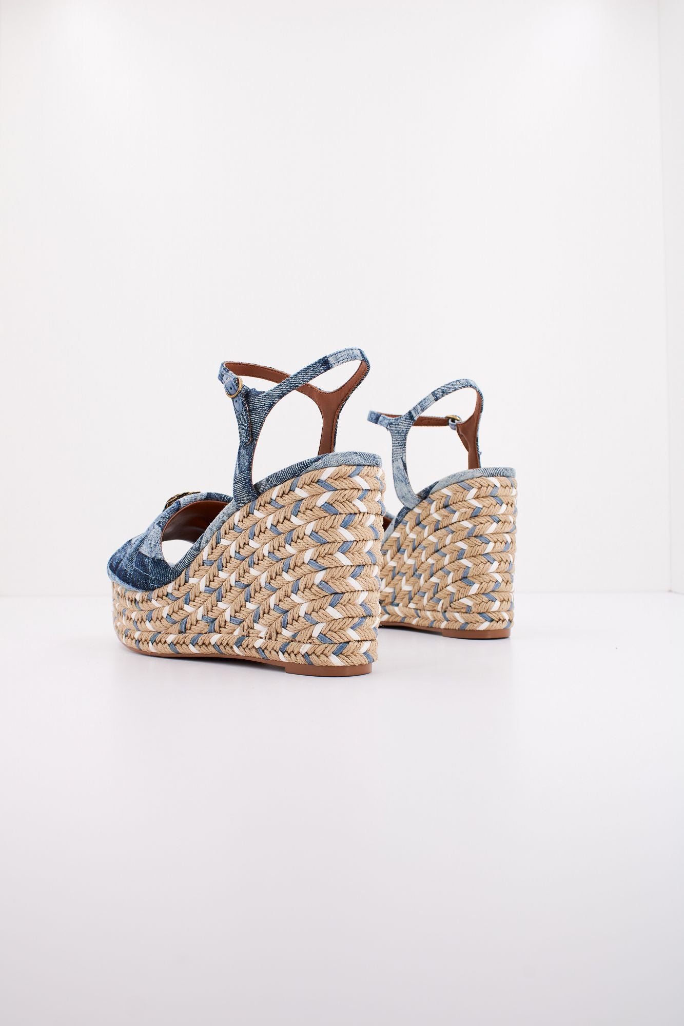 KURT GEIGER LONDON KENSINGTON 105 ESPADRIL en color AZUL (3)