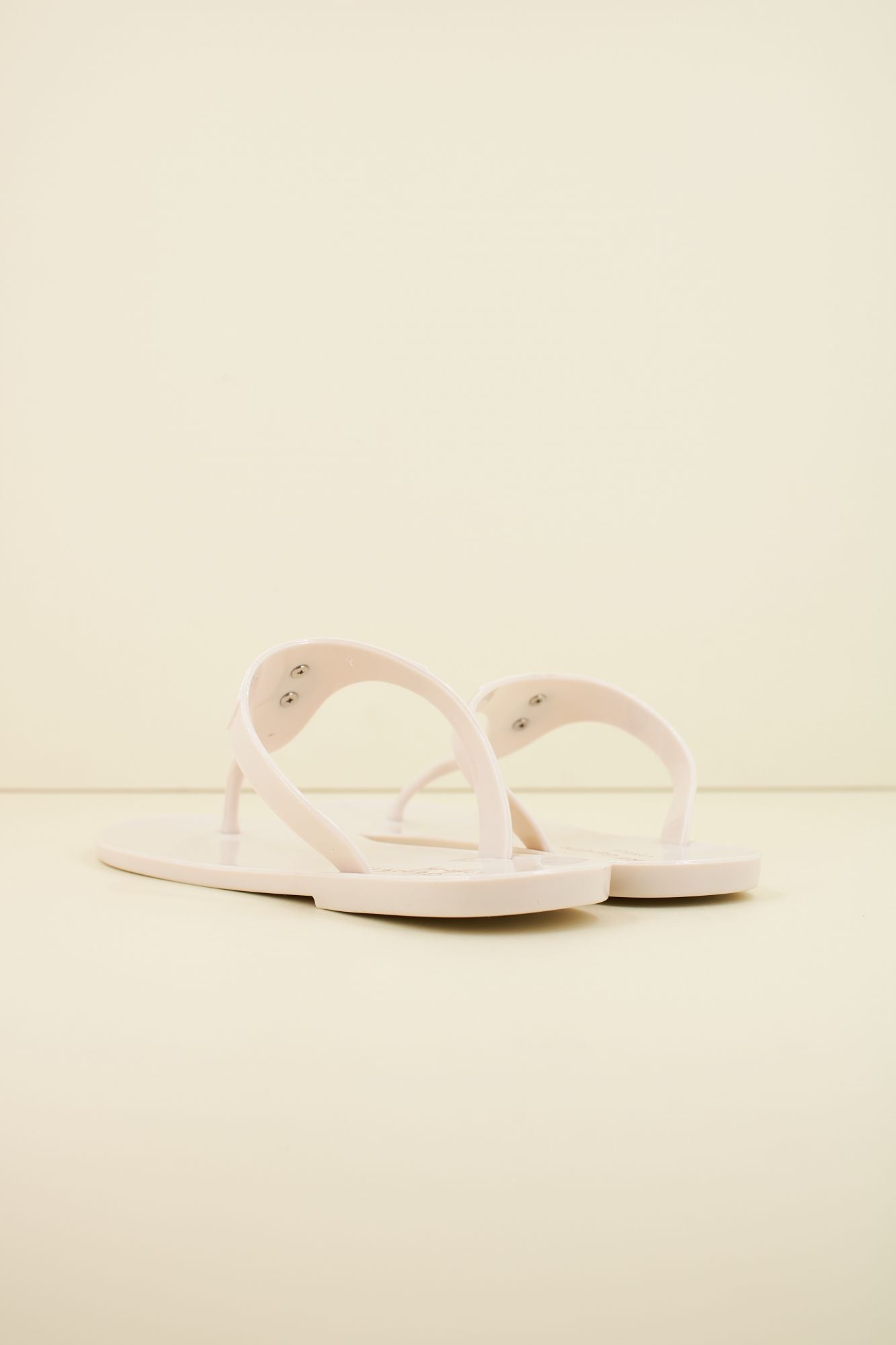 KURT GEIGER LONDON MADDISON T-BAR en color BLANCO (3)