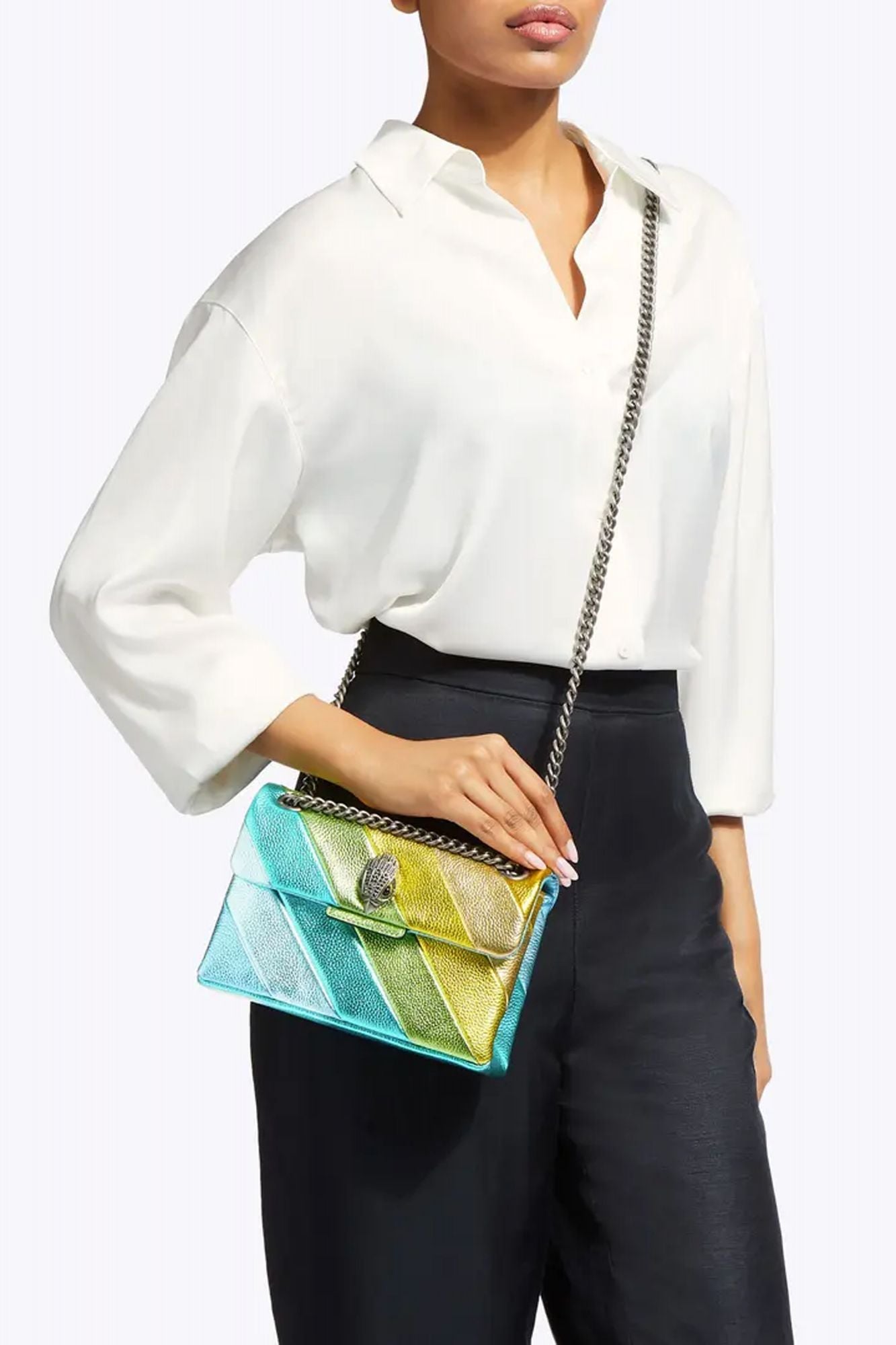 KURT GEIGER LONDON MINI KENSINGTON LEATHER en color VERDE (2)