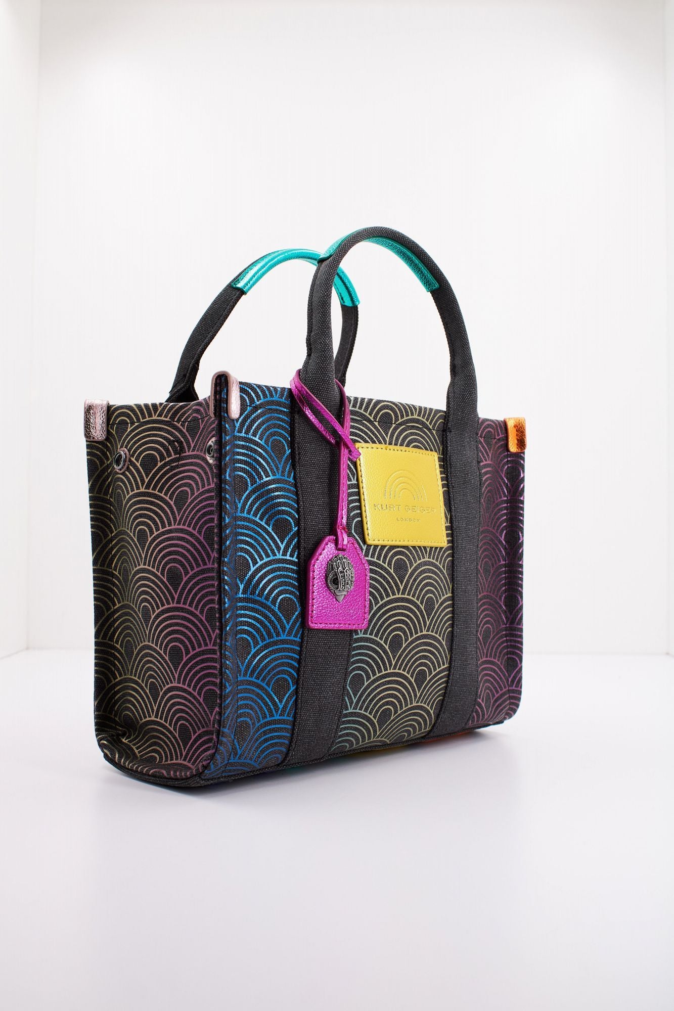KURT GEIGER LONDON  SMALL SOUTHBANK TOTE en color NEGRO (2)