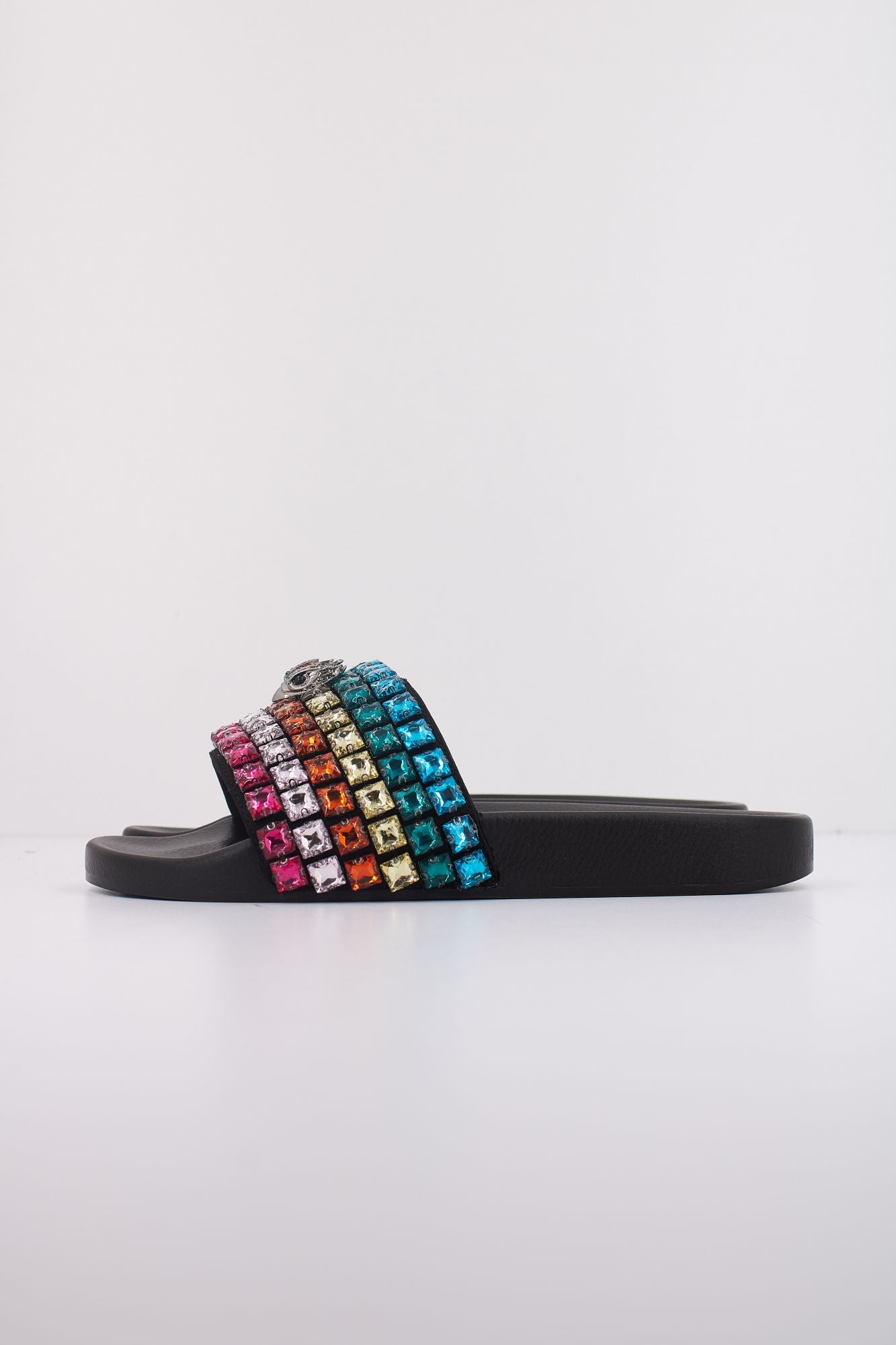 KURT GEIGER LONDON MEENA EAGLE JEWEL en color NEGRO (1)