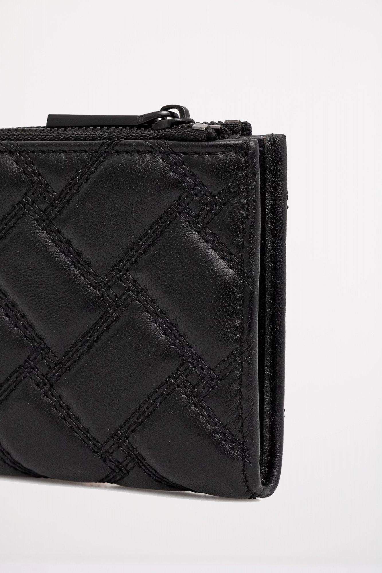 KURT GEIGER LONDON MINI PURSE KENSINGTON DR en color NEGRO (2)