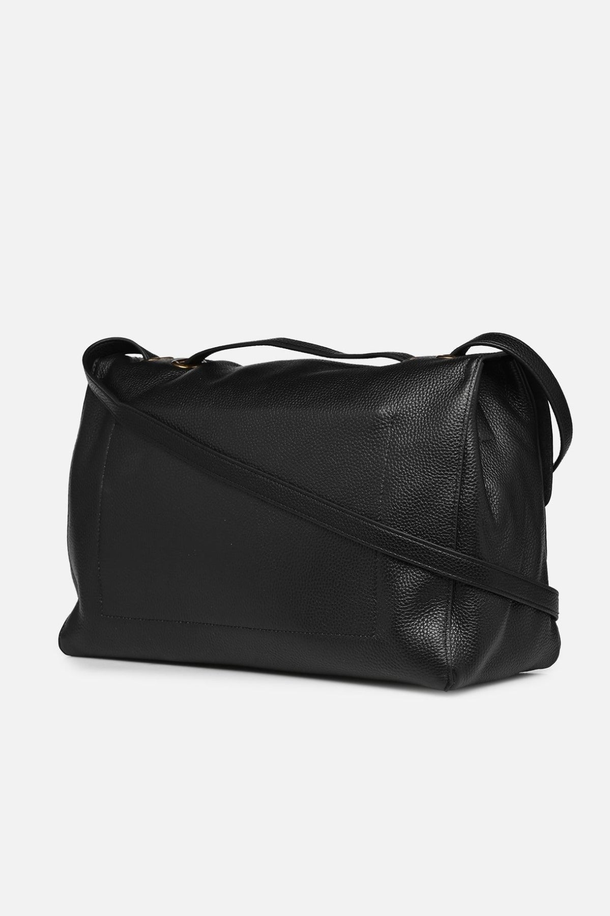 KURT GEIGER LONDON CHELSEA LG SLOUCH FLAP en color NEGRO (3)
