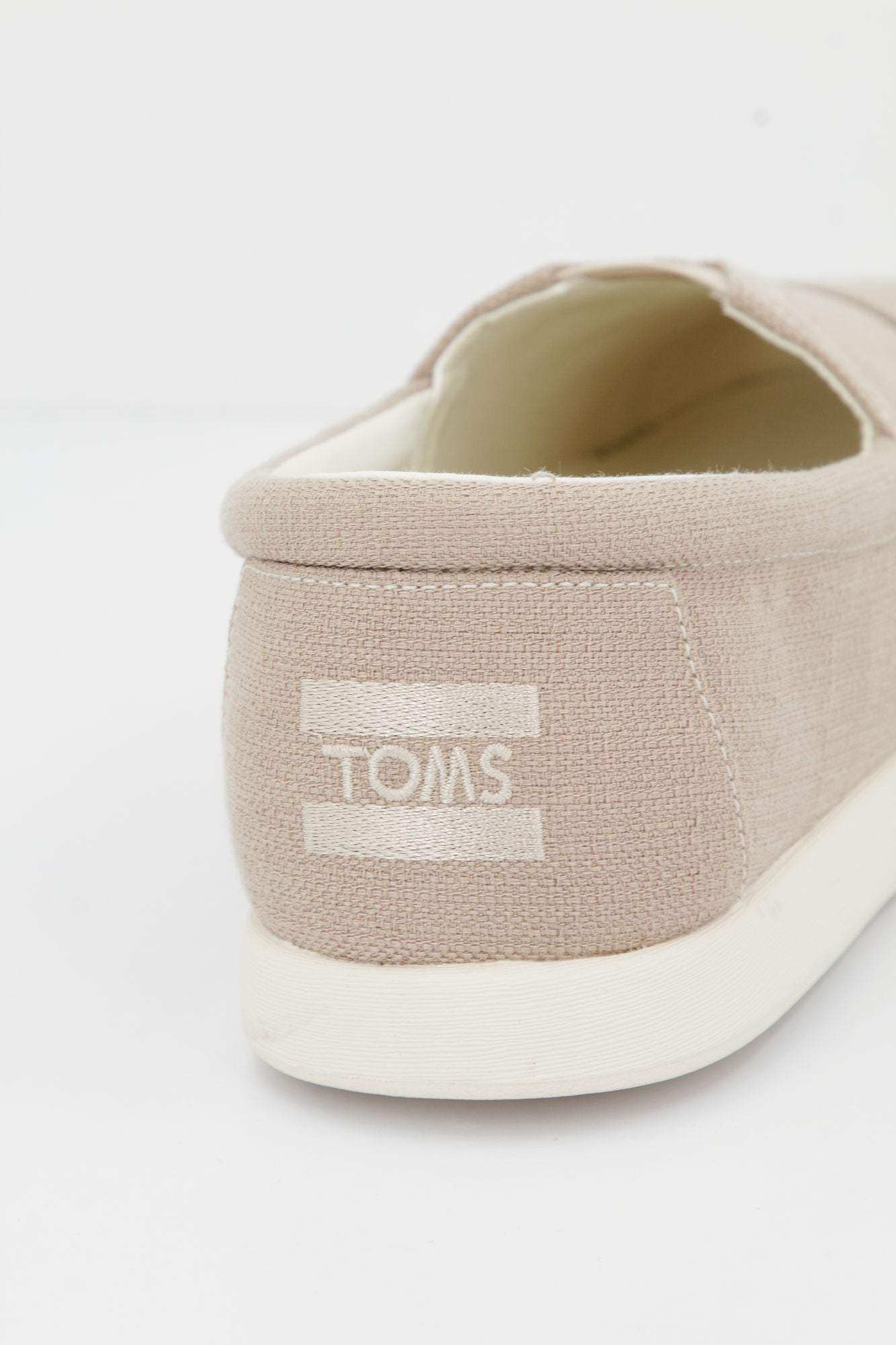 TOMS ALP FWD en color MARRON CLARO (4)