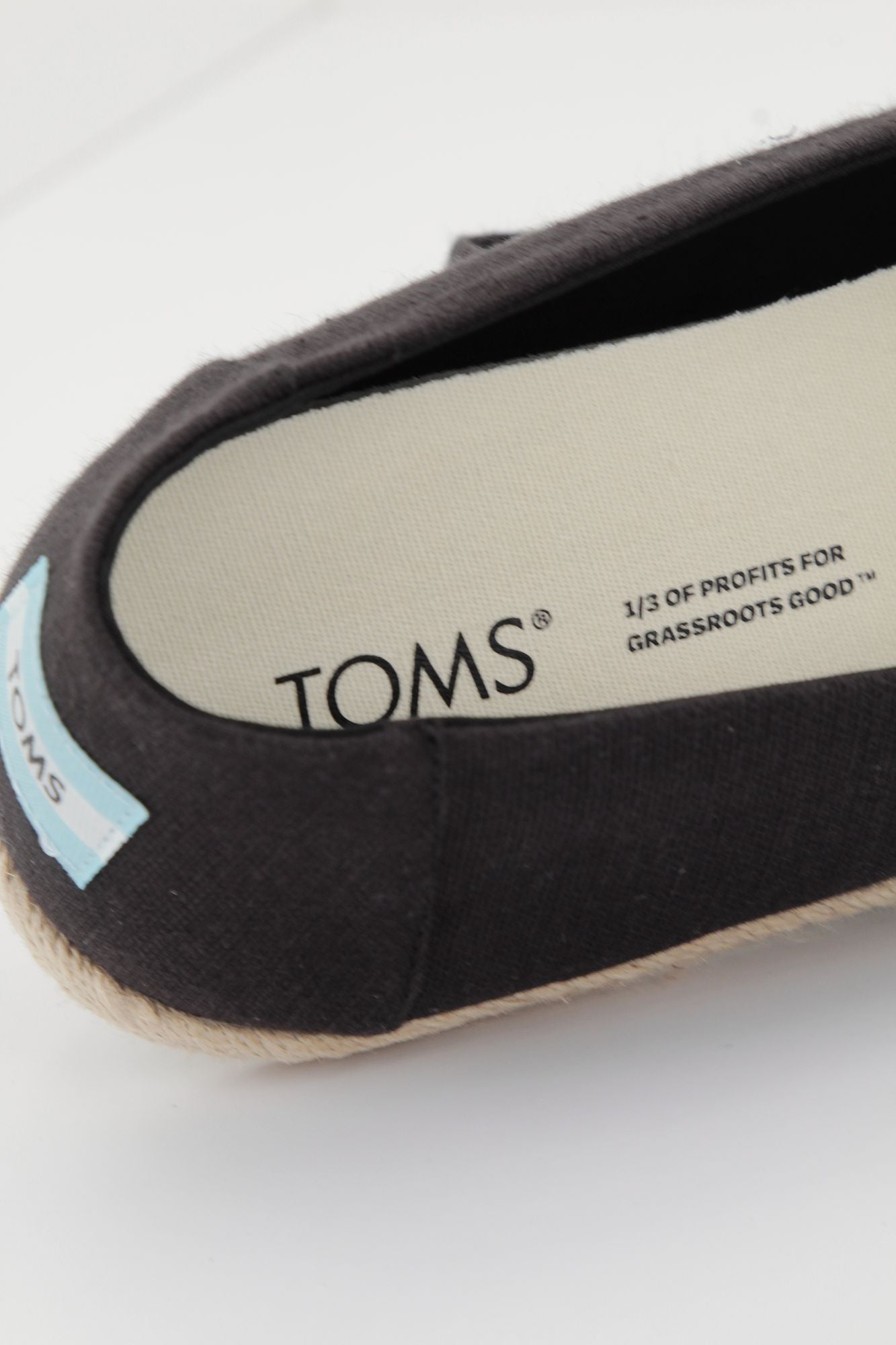 TOMS ROPE en color NEGRO (4)