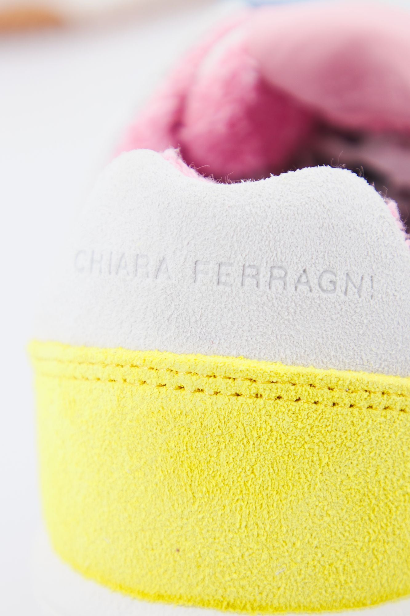 CHIARA FERRAGNI CF3004 en color AMARILLO (4)