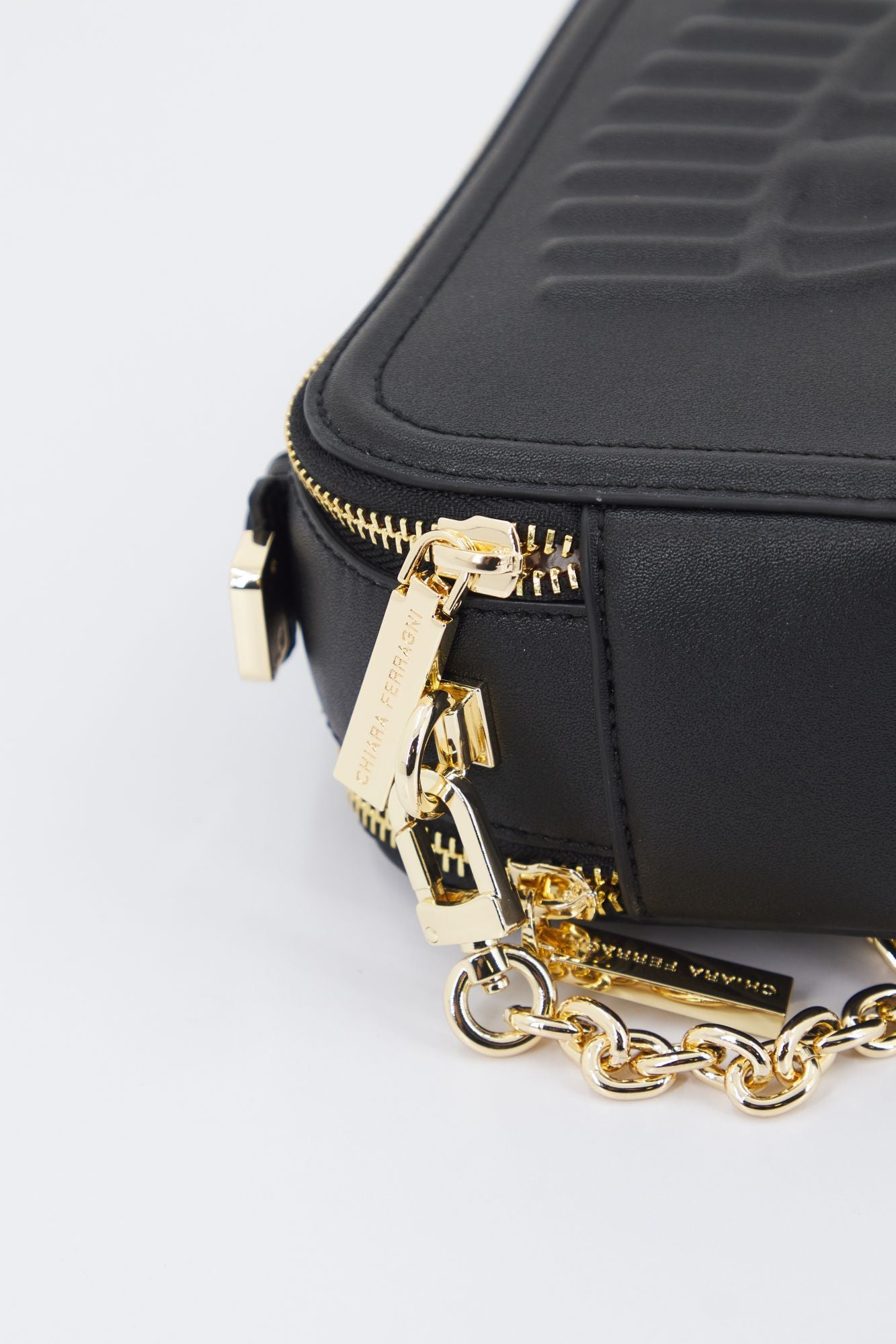 CHIARA FERRAGNI 74SB4BA5 ZS517 en color NEGRO (4)