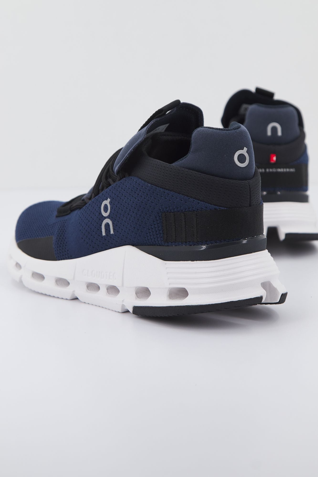 ON RUNNING CLOUDNOVA en color AZUL (3)