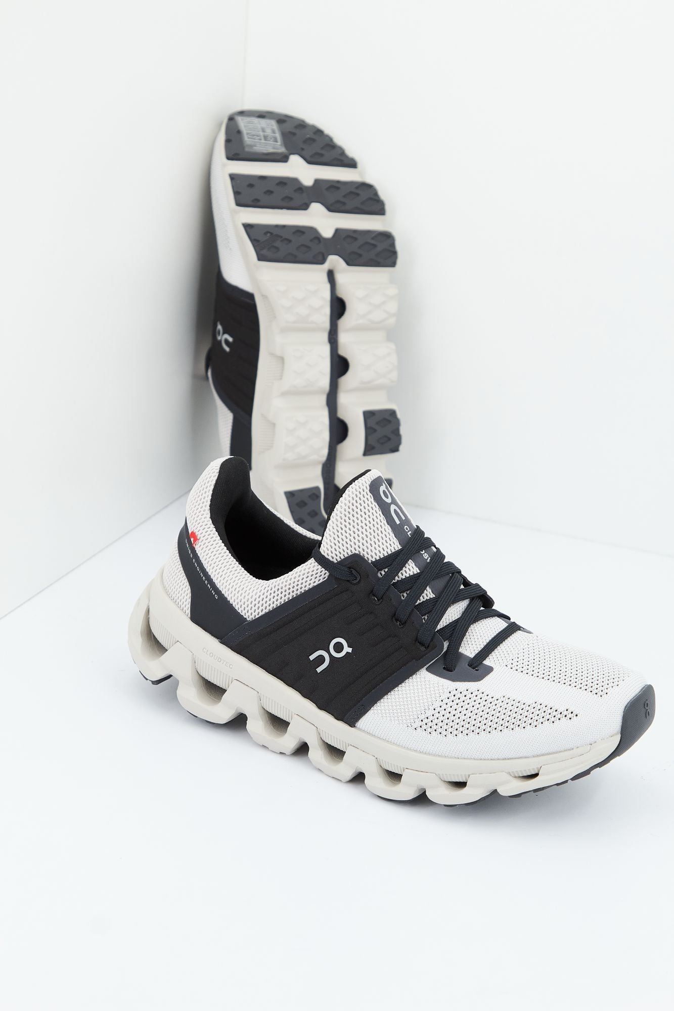 ON RUNNING CLOUDSWIFT 3 AD en color BLANCO (3)