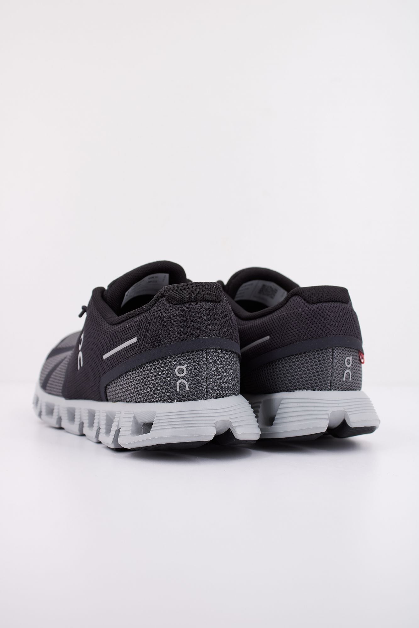 ON RUNNING CLOUD 5 PUSH en color NEGRO (4)