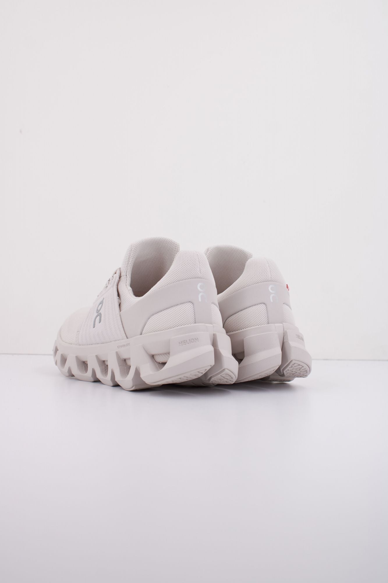 ON RUNNING CLOUDSWIFT 4 en color NUDE (4)