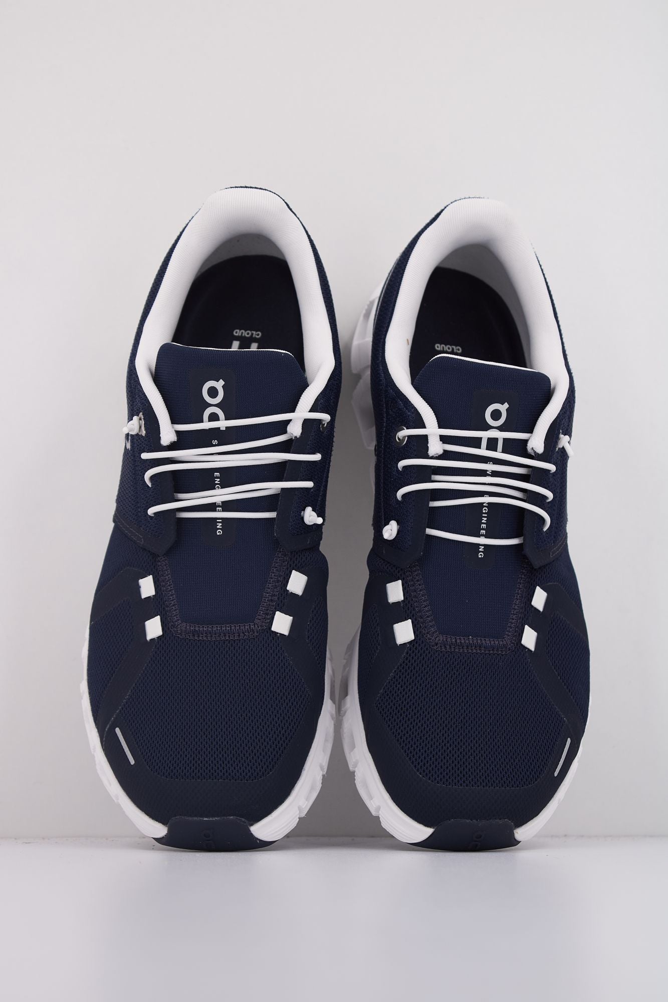 ON RUNNING CLOUD 6 en color AZUL (3)