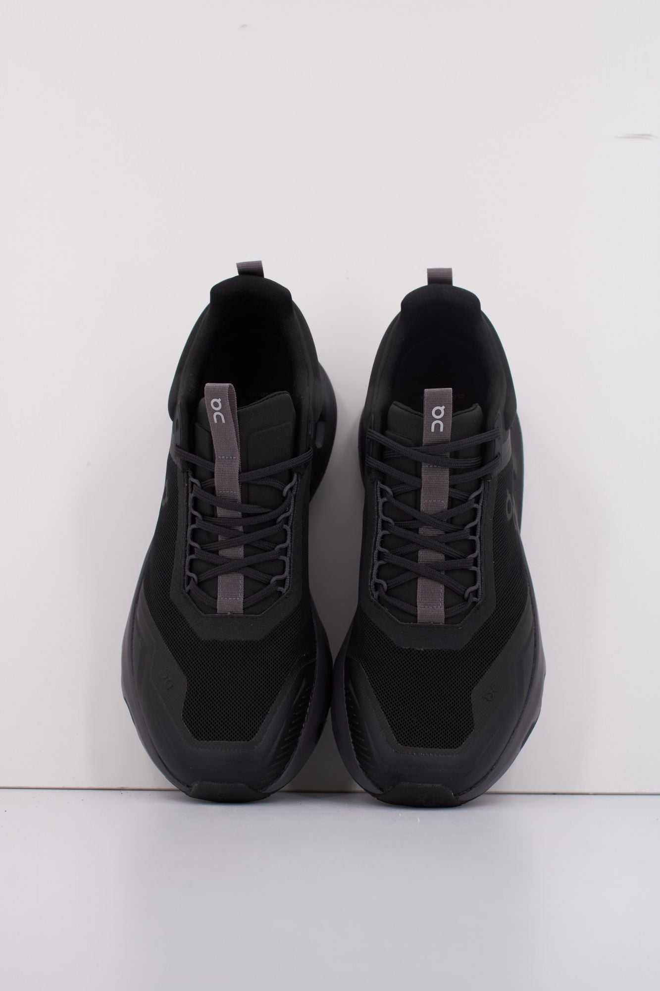 ON RUNNING CLOUDNOVA X M en color NEGRO (3)