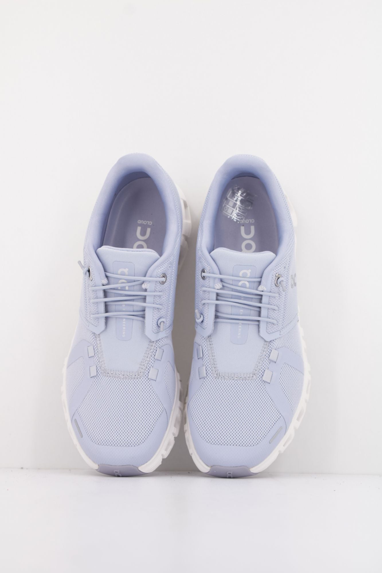 ON RUNNING CLOUD 6 en color AZUL (3)