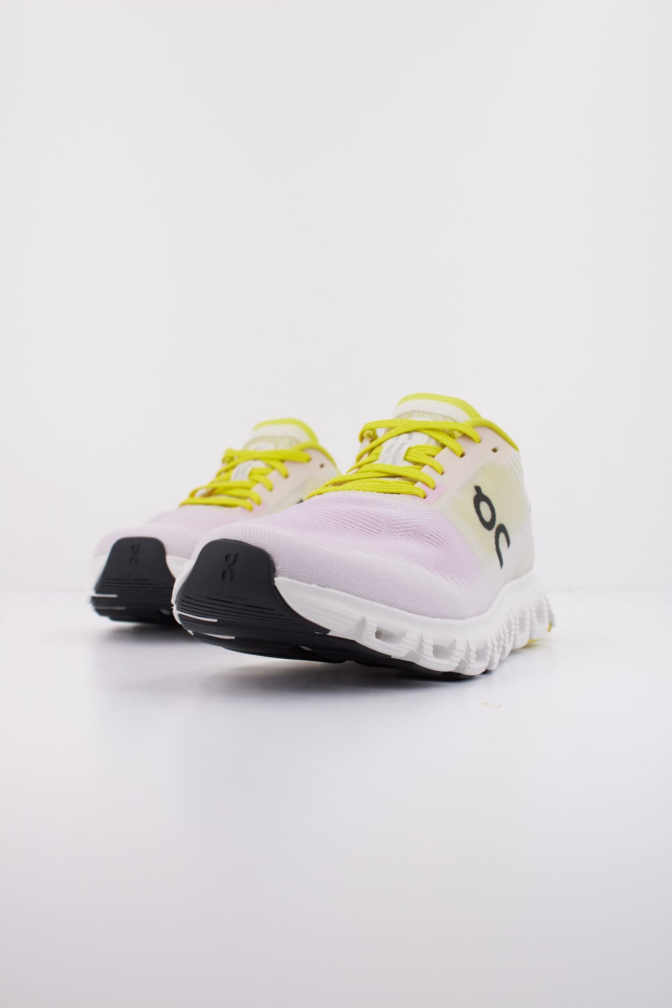 ON RUNNING CLOUD 6 PUSH en color MULTICOLOR (2)