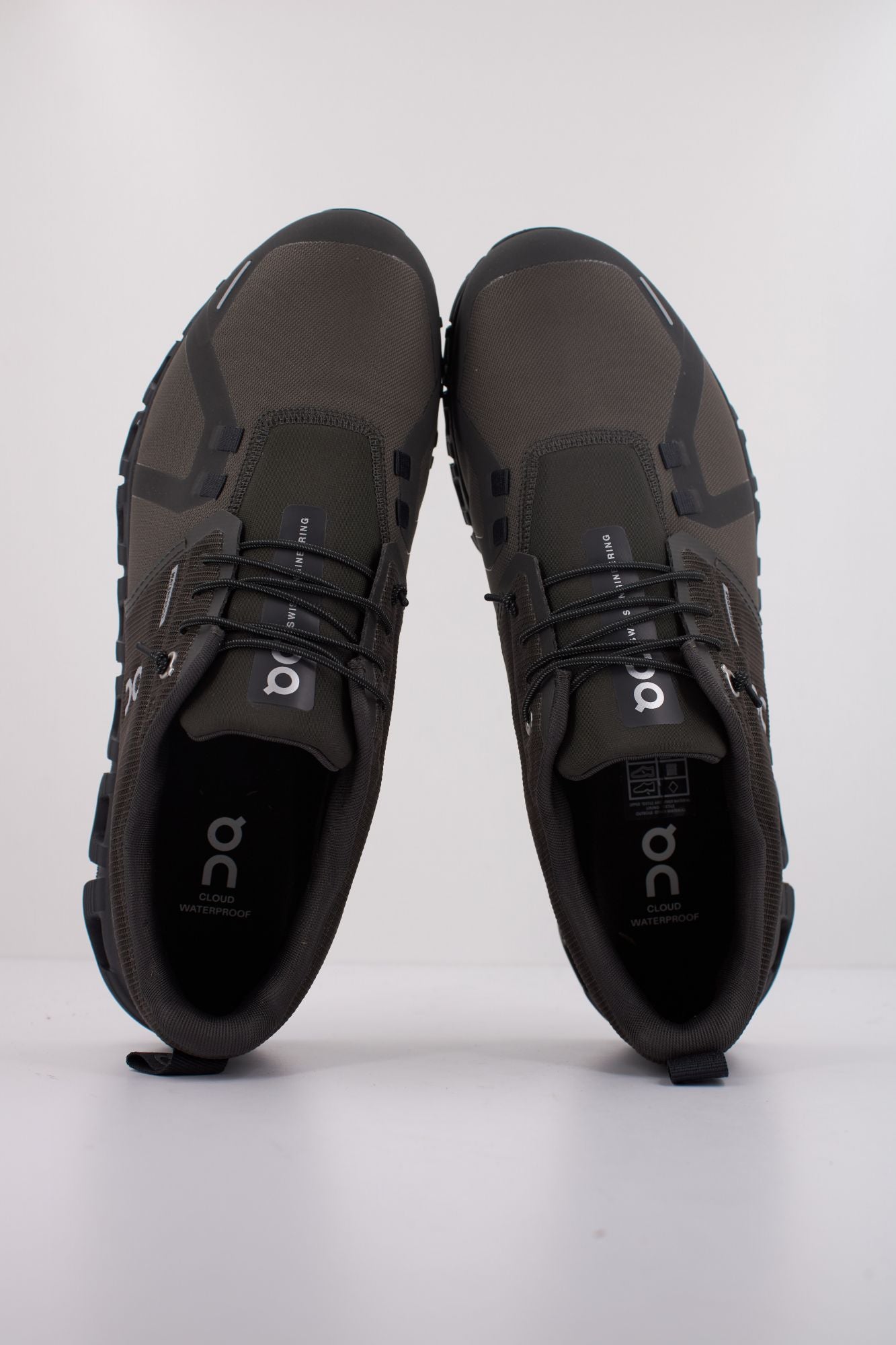 ON RUNNING CLOUD 6 WP en color VERDE (3)