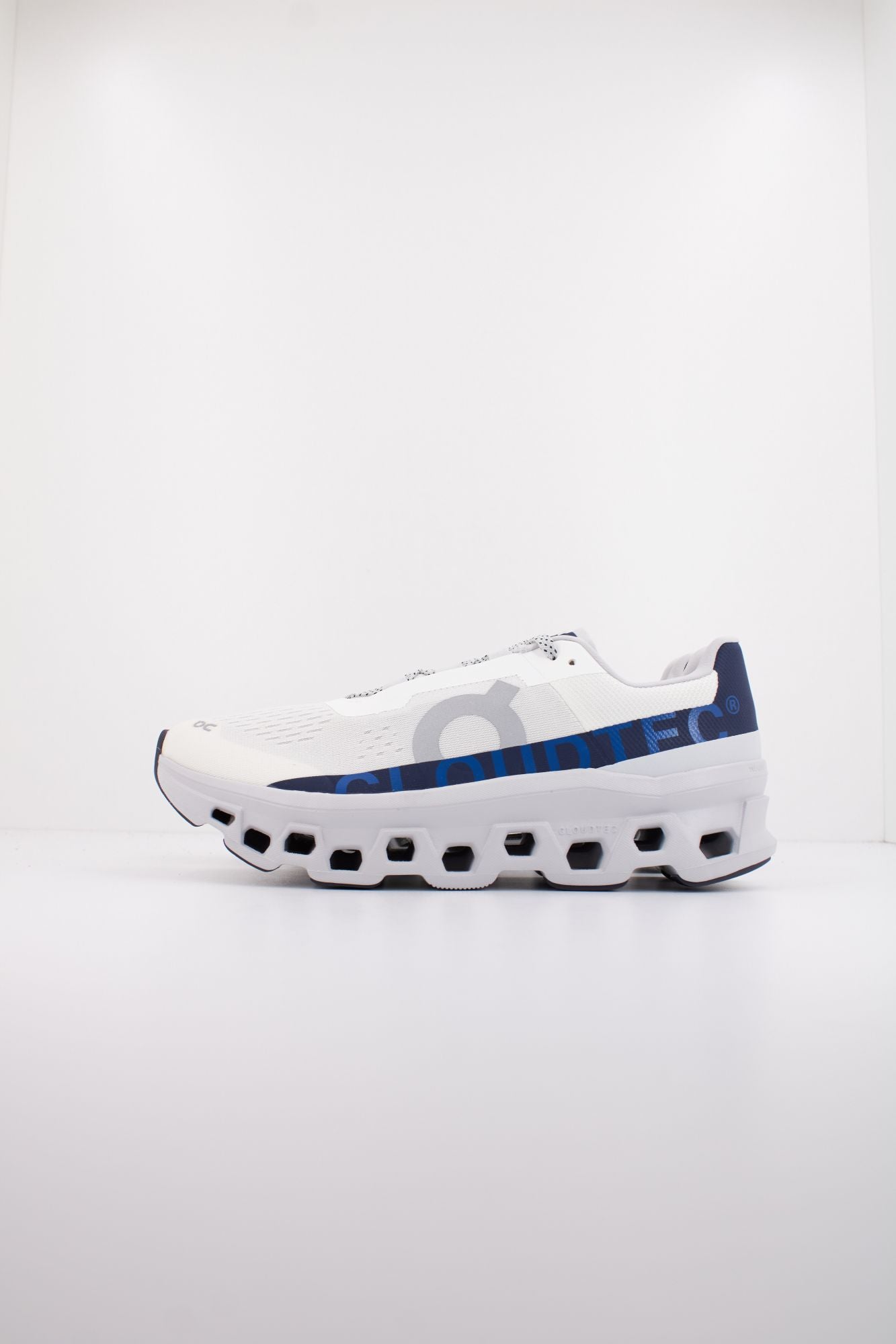 ON RUNNING CLOUDMONSTER en color BLANCO (1)