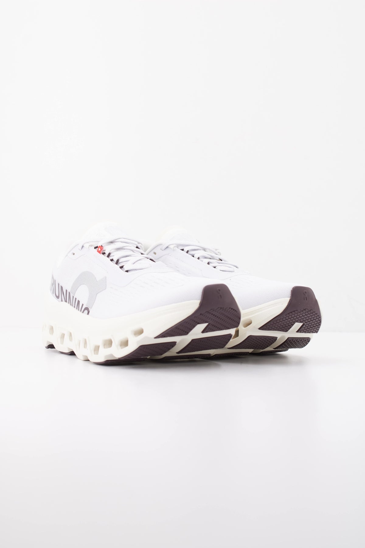 ON RUNNING CLOUDMONSTER 3WF30485355 en color VIOLETA (2)