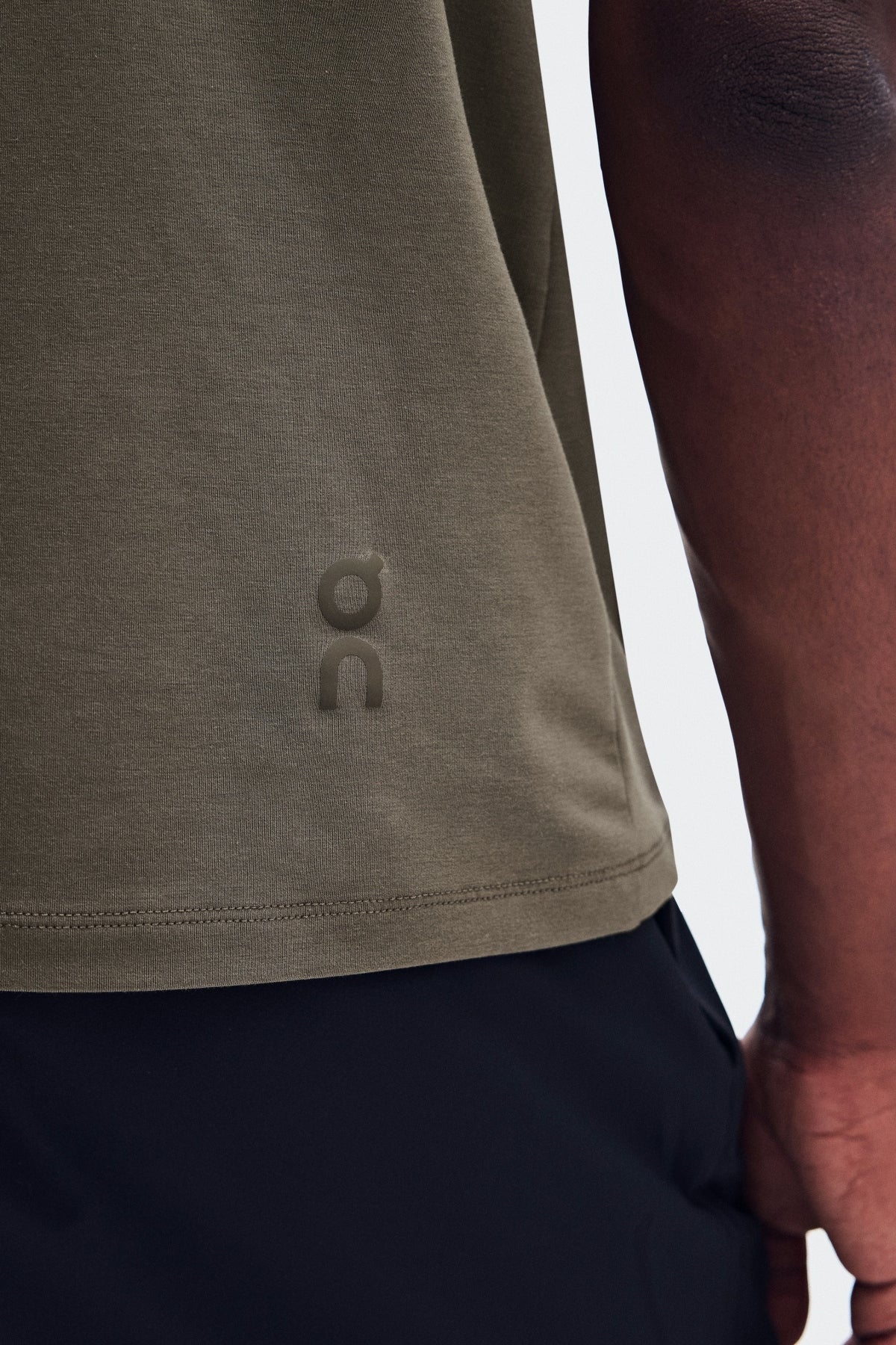 ON RUNNING FOCUS-T 3 M BARK en color  (4)