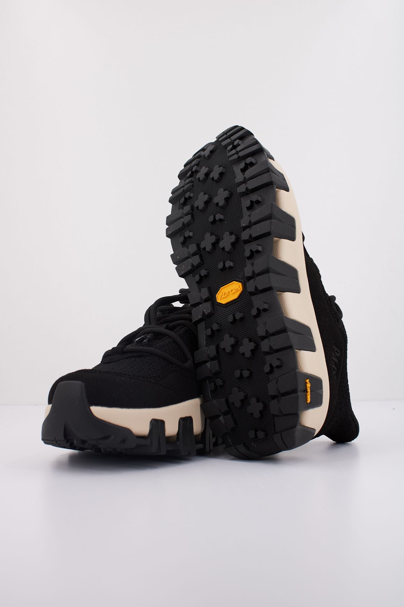 P448 MONALEAW en color NEGRO (5)