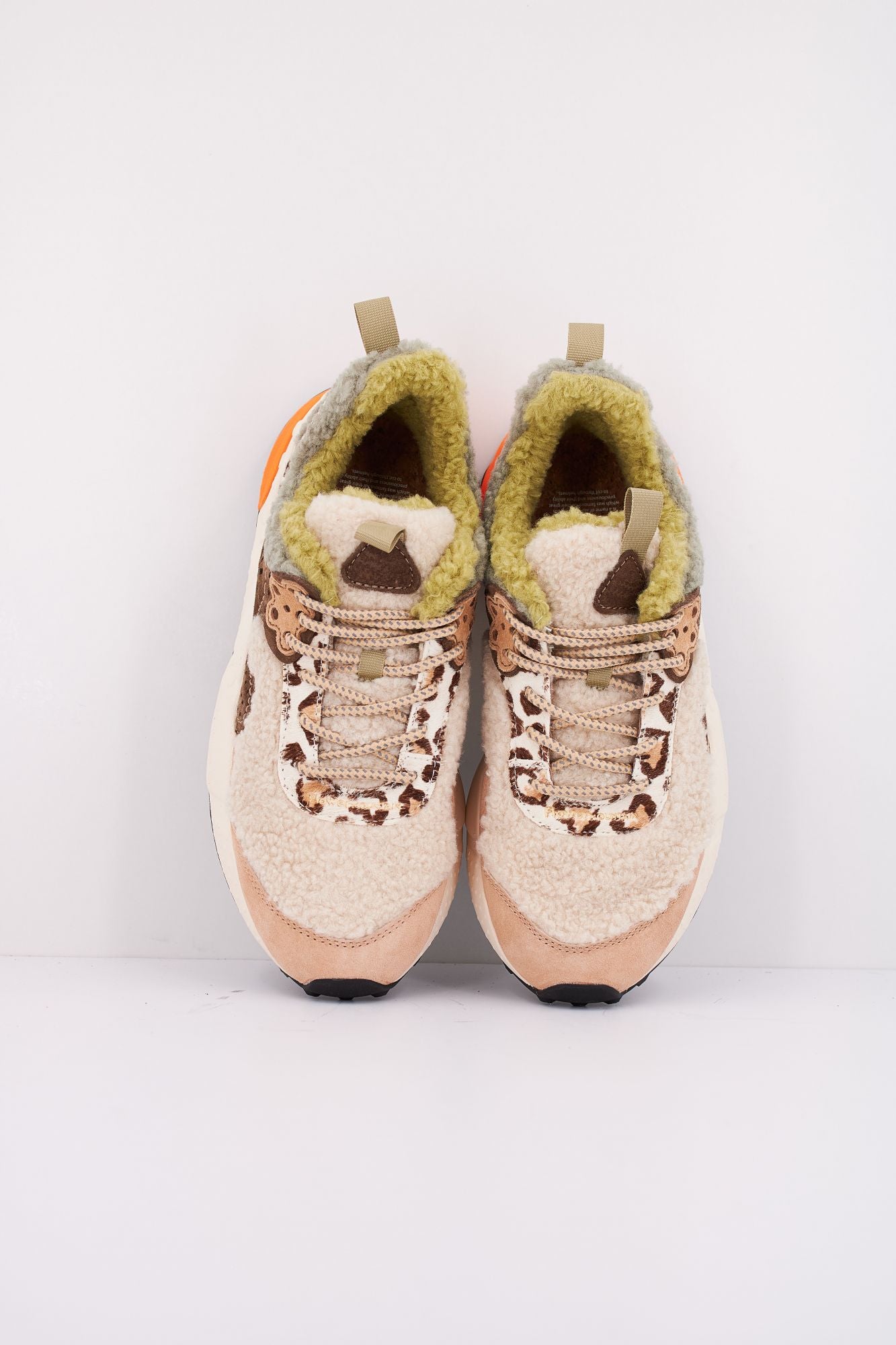 FLOWER MOUNTAIN KOTETSU WOMAN en color BEIS (3)