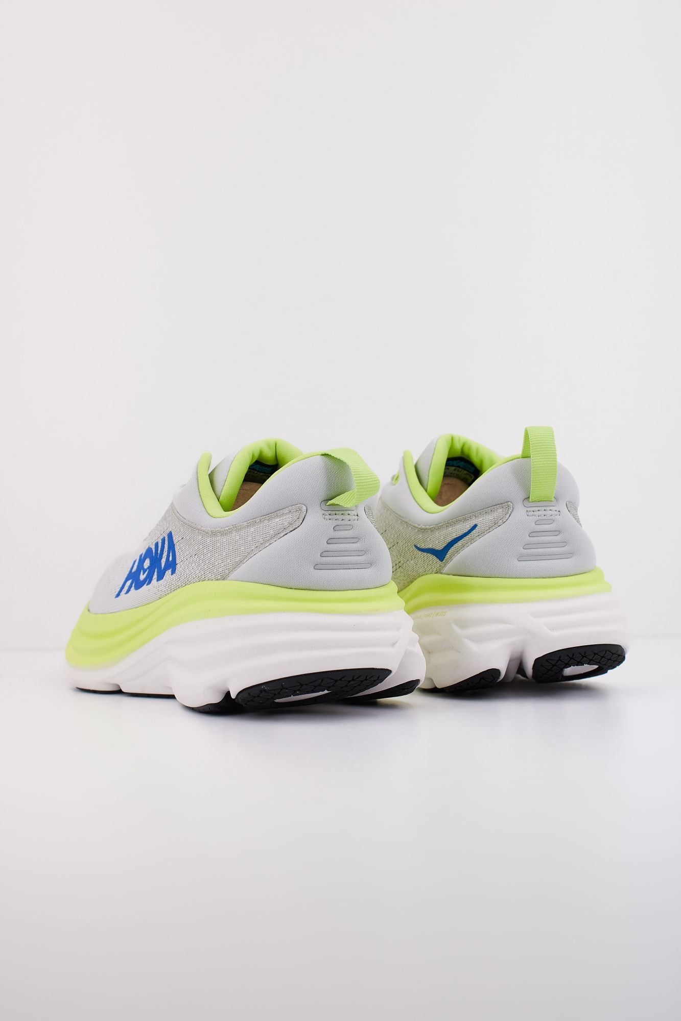 HOKA  BONDI 8 en color AMARILLO (4)