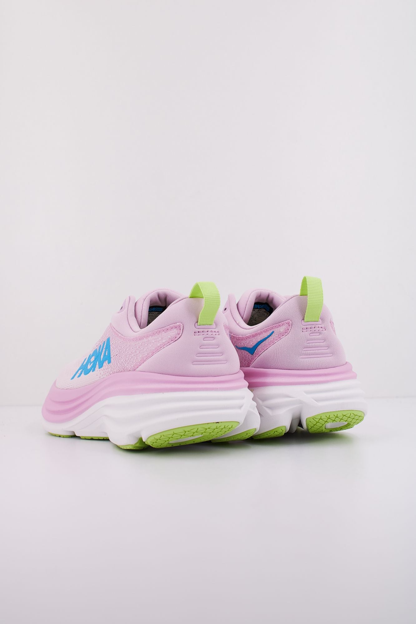 HOKA BONDI 8 en color ROSA (4)