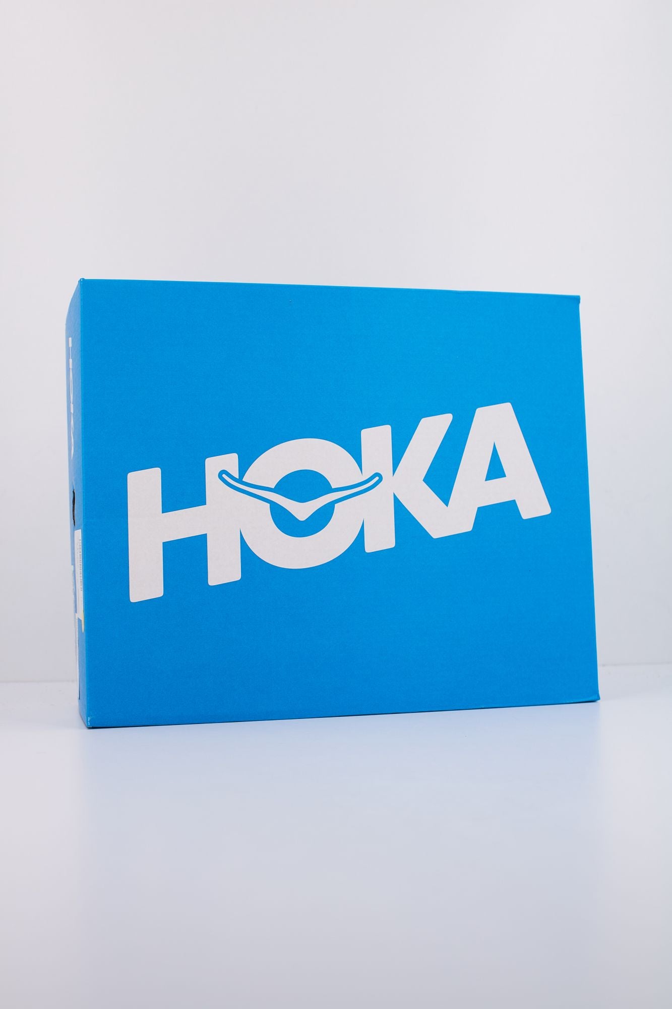 HOKA BONDI 8 en color VIOLETA (6)