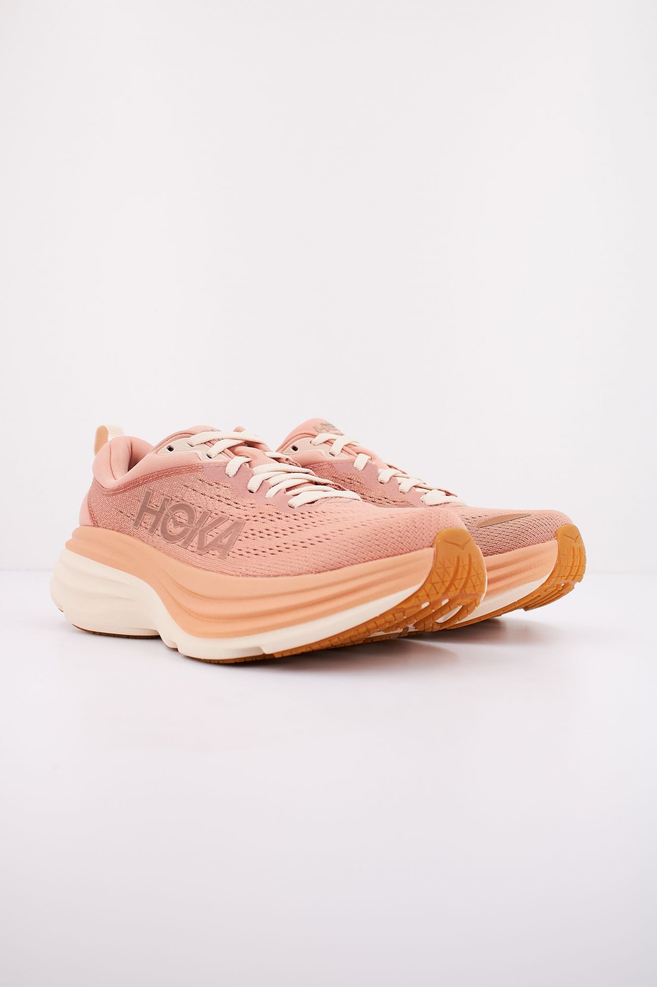 HOKA BONDI 8 en color ROSA (2)