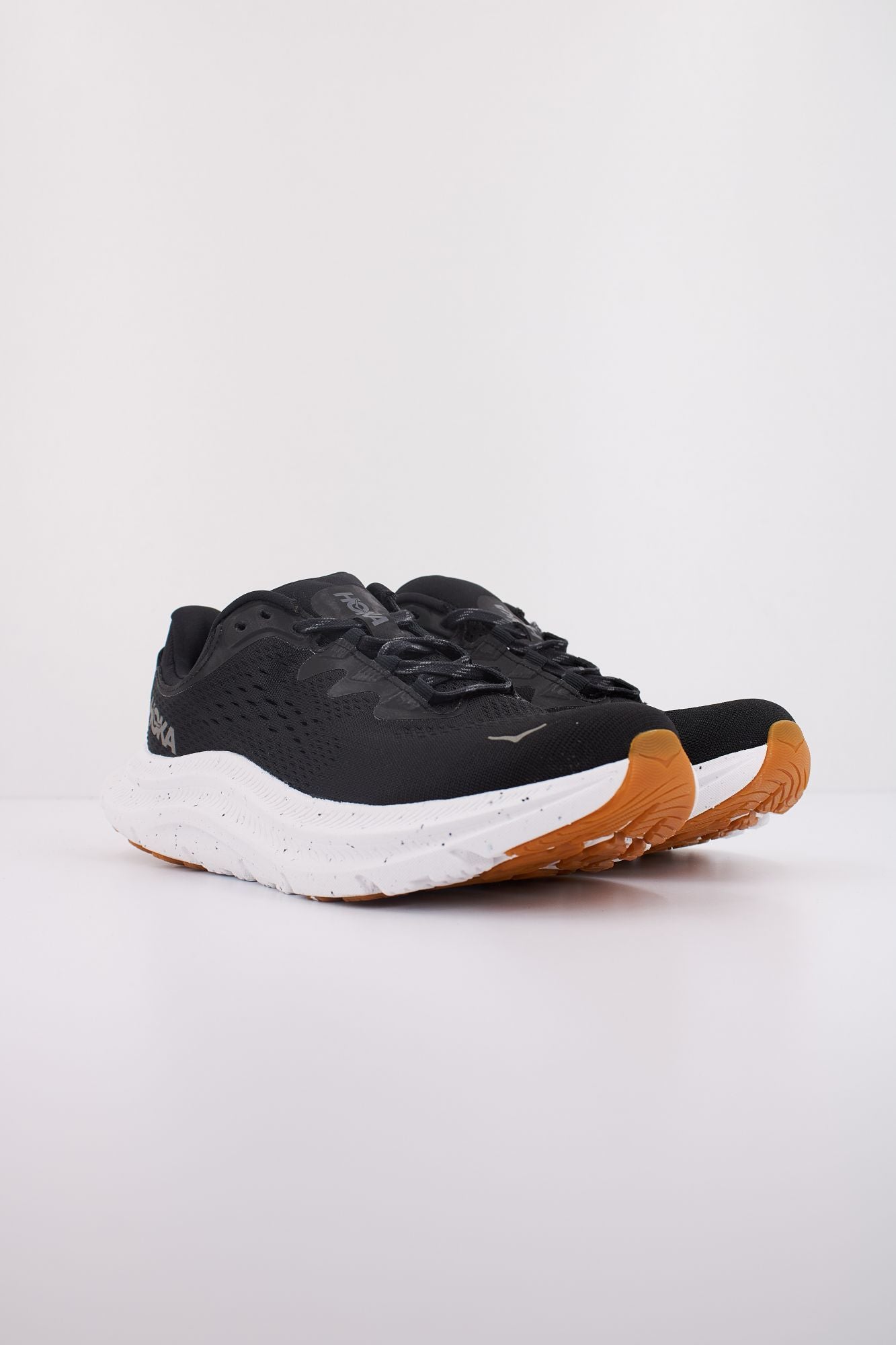 HOKA KAWANA 2 en color NEGRO (2)