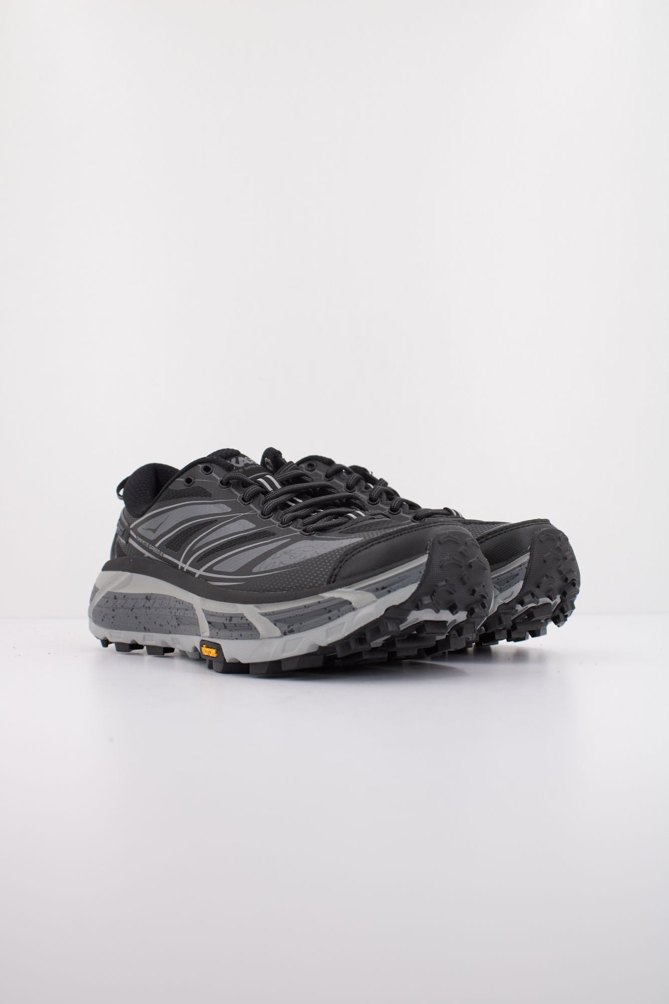HOKA U MAFATE SPEED en color NEGRO (2)