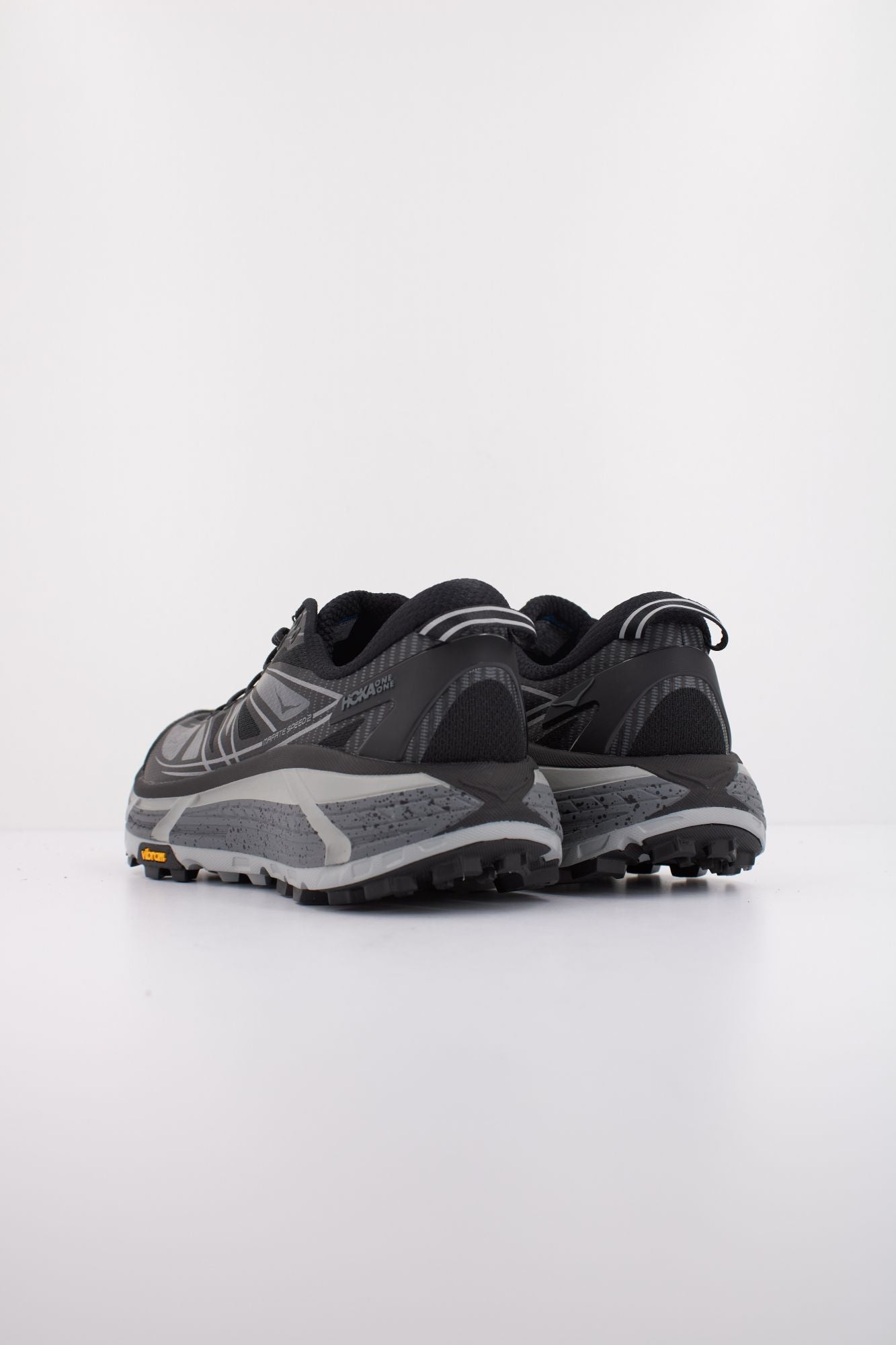 HOKA U MAFATE SPEED en color NEGRO (4)