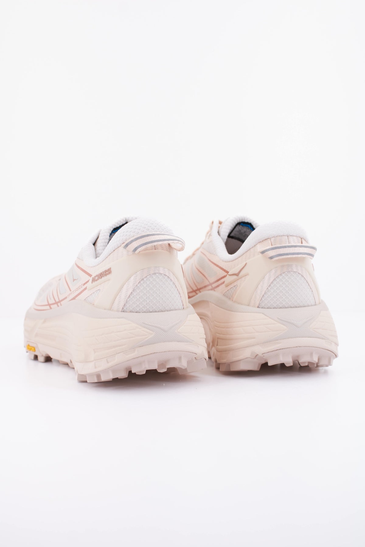 HOKA U MAFATE SPEED 2 en color ROSA (4)