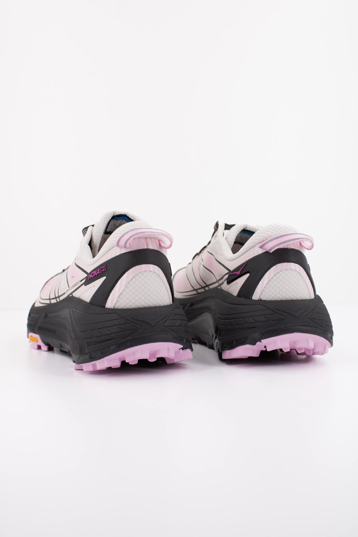 HOKA U MAFATE SPEED 2  en color BLANCO (4)