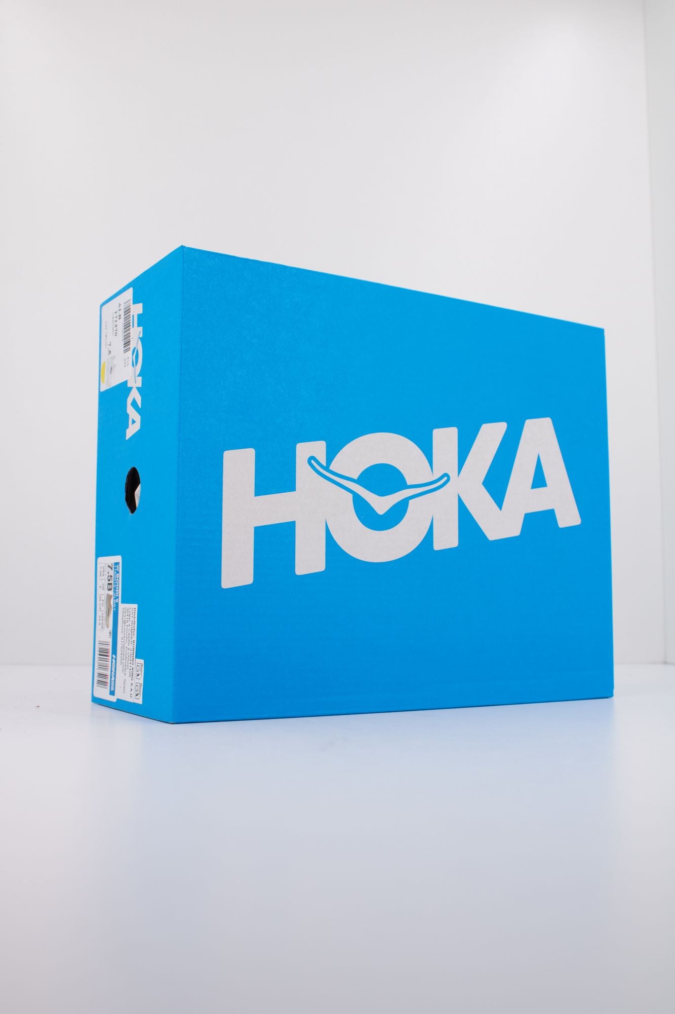 HOKA W BONDI 9 en color BLANCO (6)