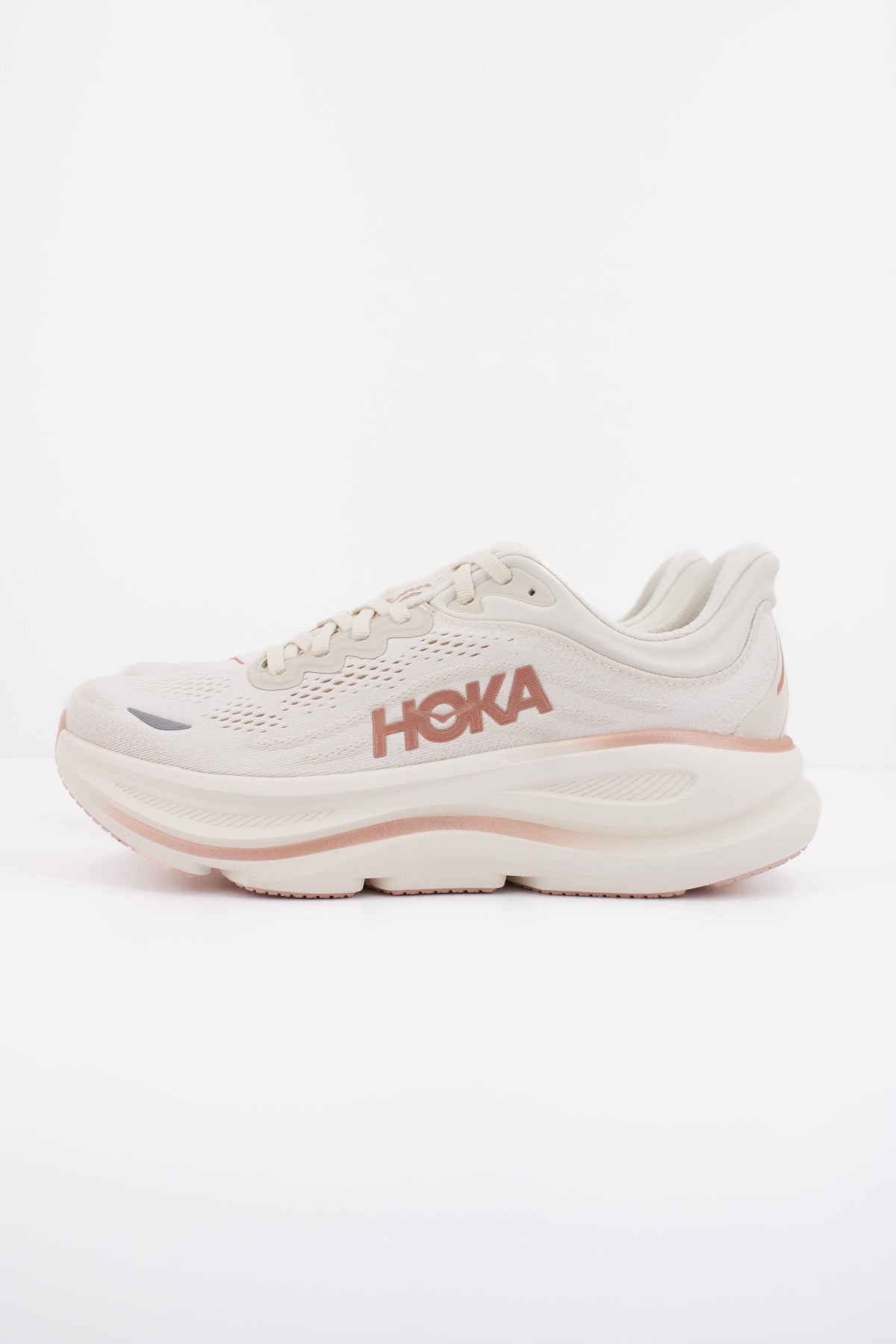 HOKA W BONDI 9 en color BLANCO (1)