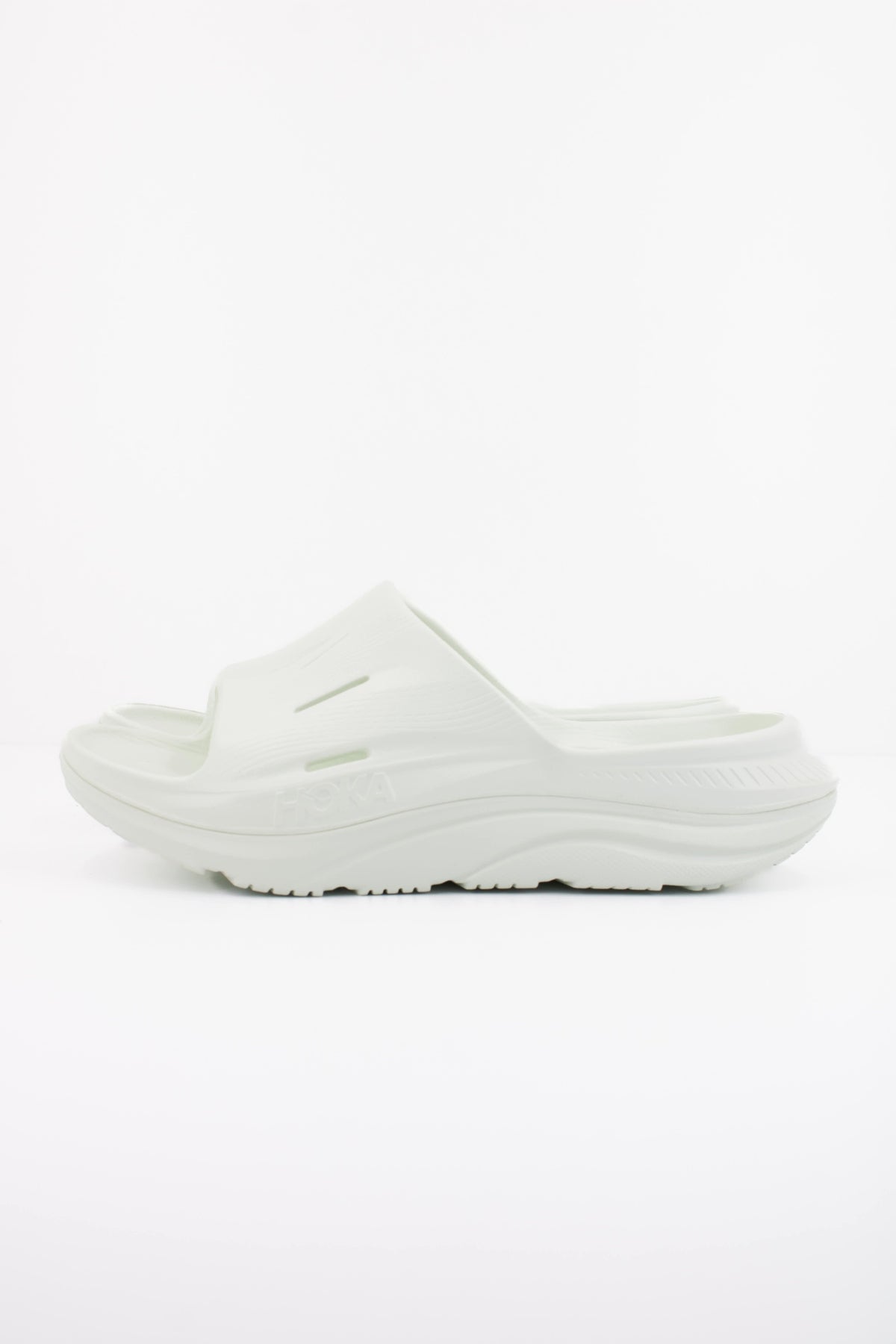 HOKA  U ORA RECOVERY  en color VERDE (1)