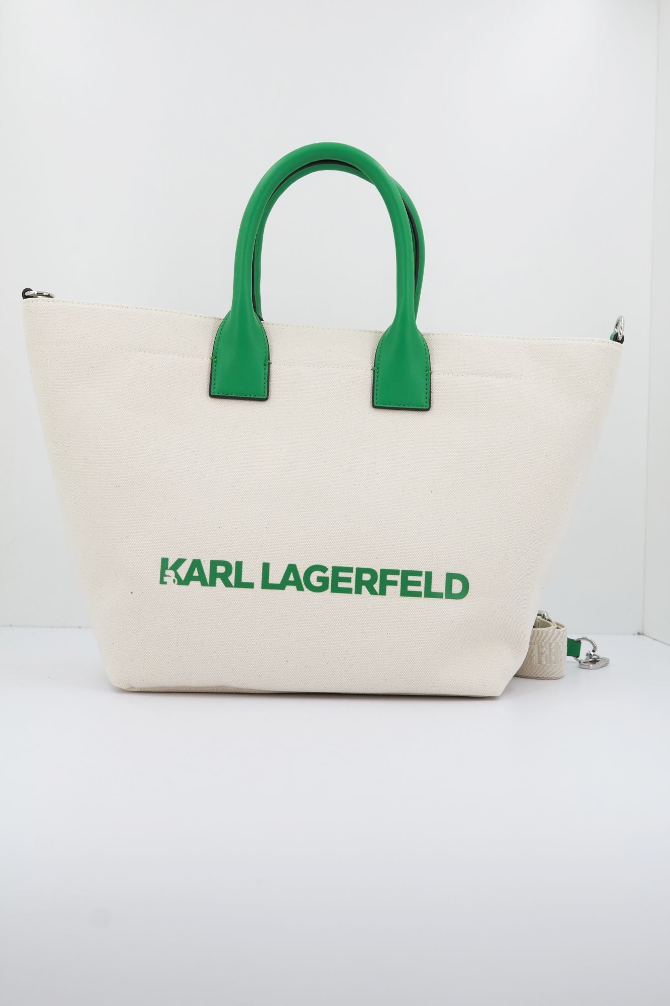 KARL LAGERFELD  ICON K CANVAS  en color BLANCO (4)