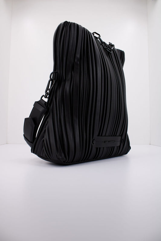 KARL LAGERFELD KUSIONS SM FOLDED TOTE en color NEGRO (2)