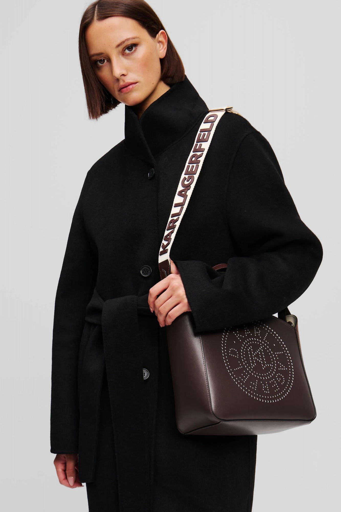 KARL LAGERFELD  K/CIRCLE en color MARRON (4)