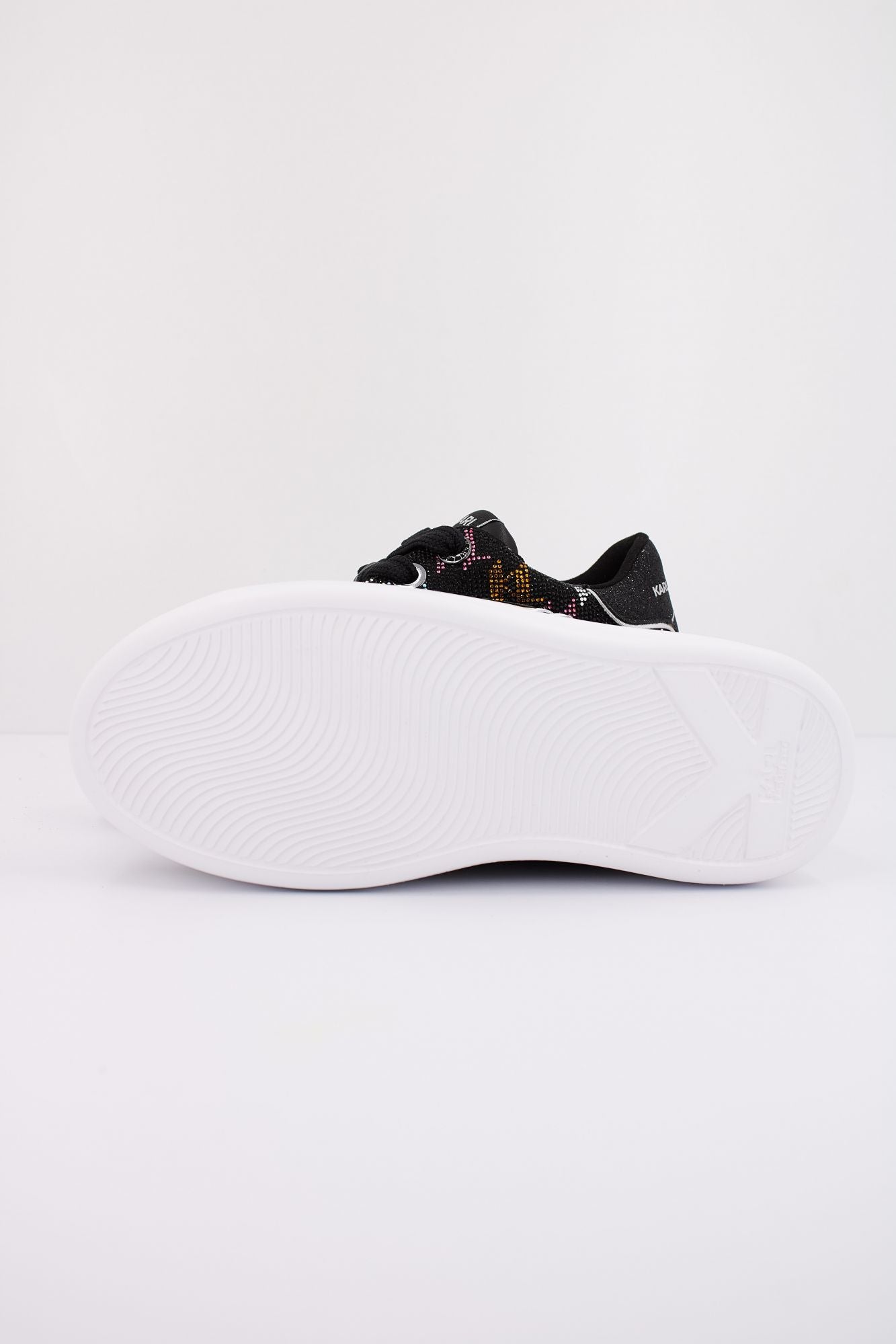 KARL LAGERFELD  KAPRI NFT PENDANT RHINESTO en color NEGRO (5)