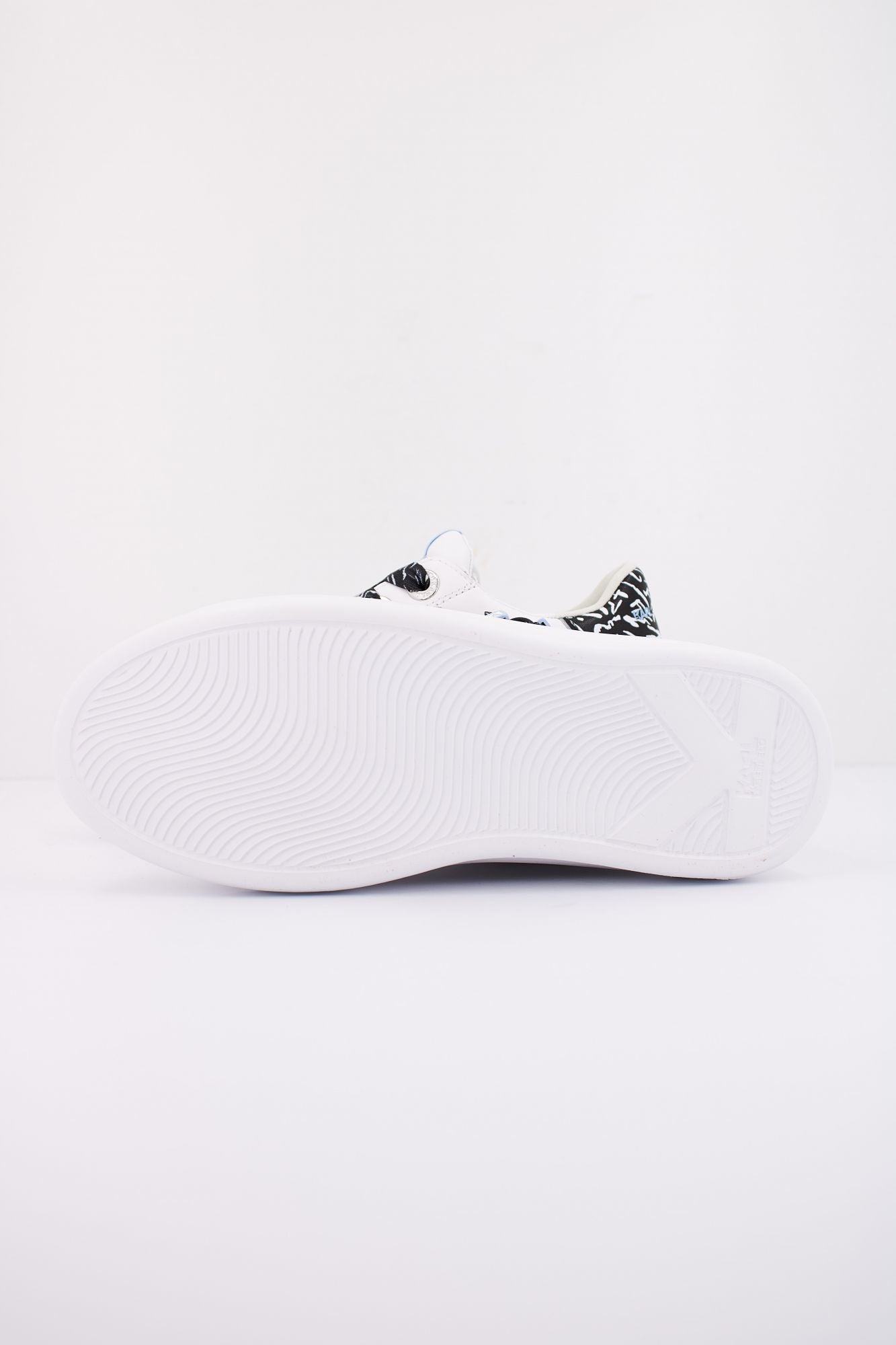 KARL LAGERFELD KAPRI KEYCHAIN en color BLANCO (5)