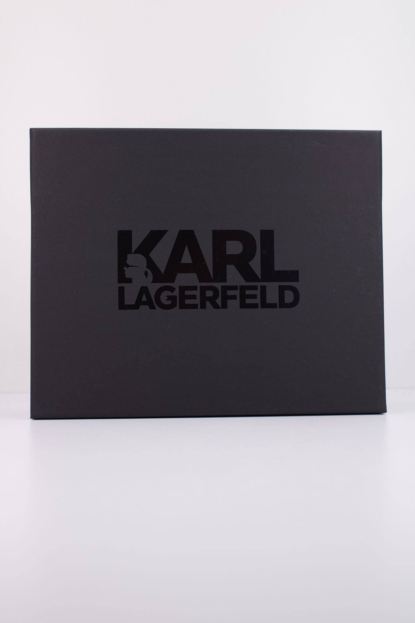 KARL LAGERFELD  MAISON KARL LACE en color BLANCO (6)