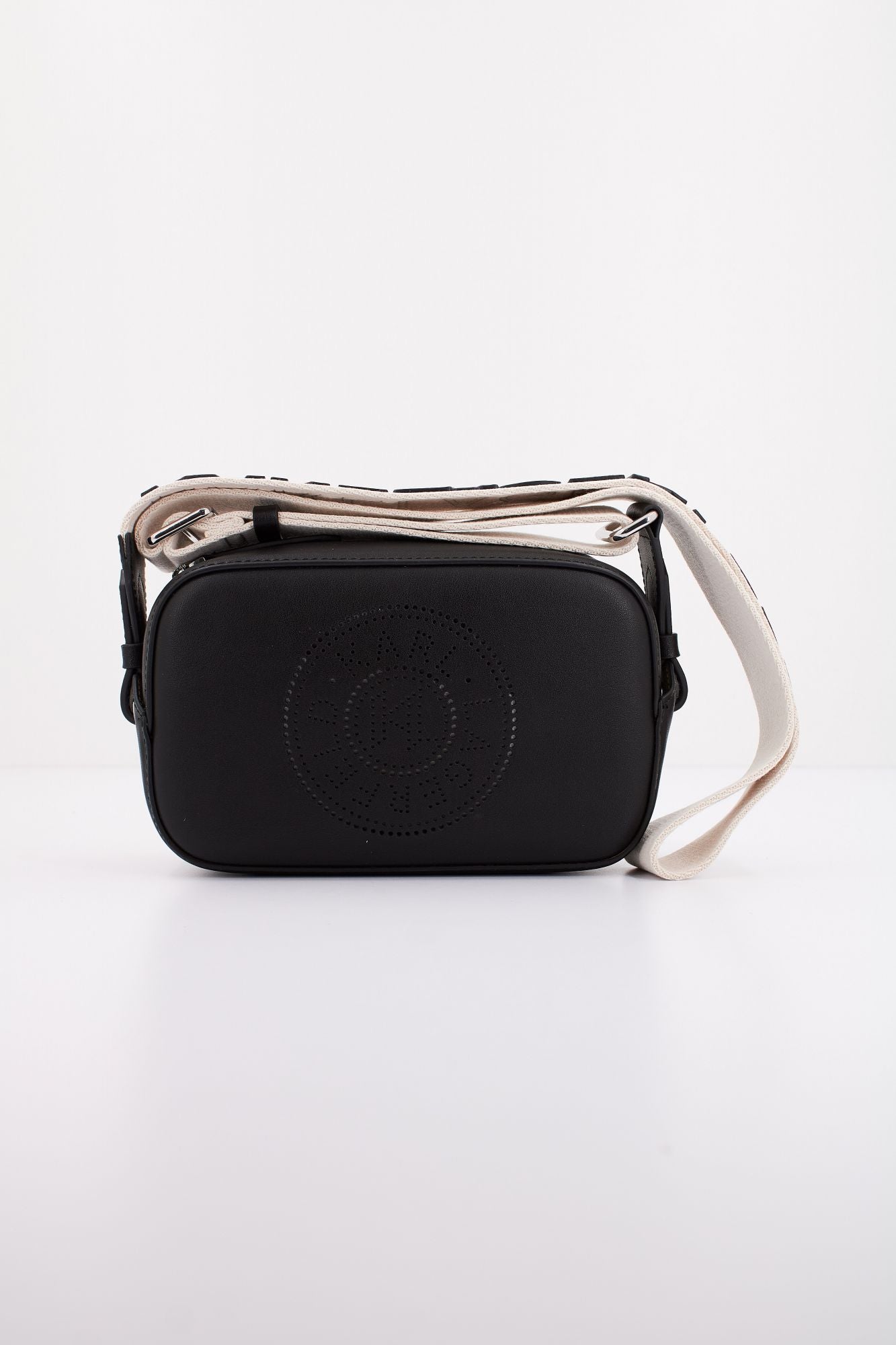 KARL LAGERFELD K/CIRCLE CAMERABAG PERFORA en color NEGRO (3)