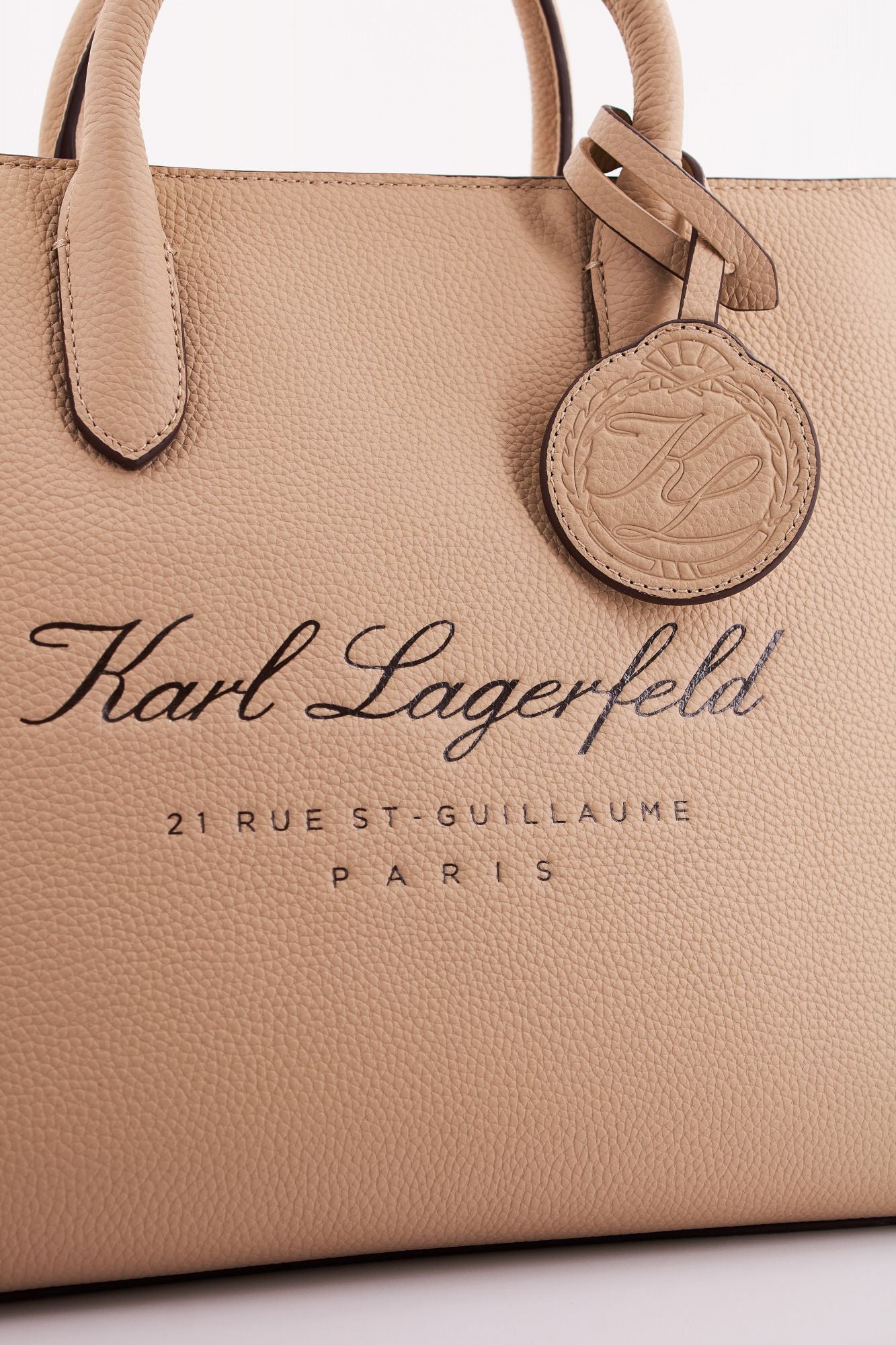 KARL LAGERFELD HOTEL KARL LEATHER SATCHEL en color BEIS (4)