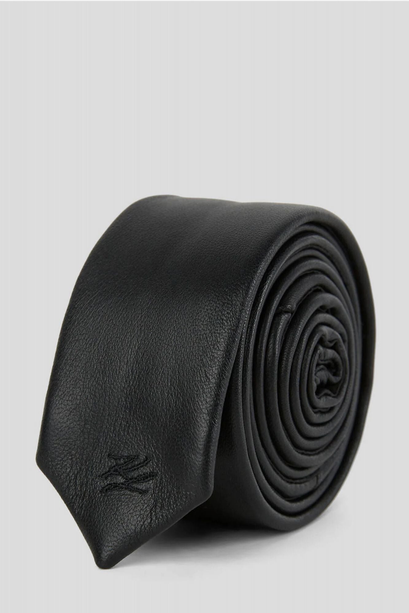 KARL LAGERFELD 246W3905 en color NEGRO (3)